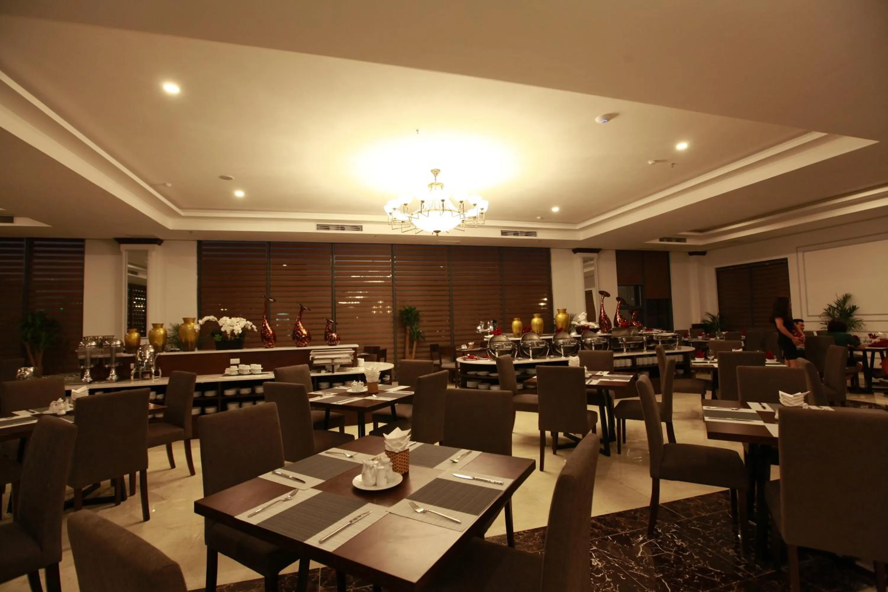 Restaurant/places to eat in Muong Thanh Holiday Con Cuong