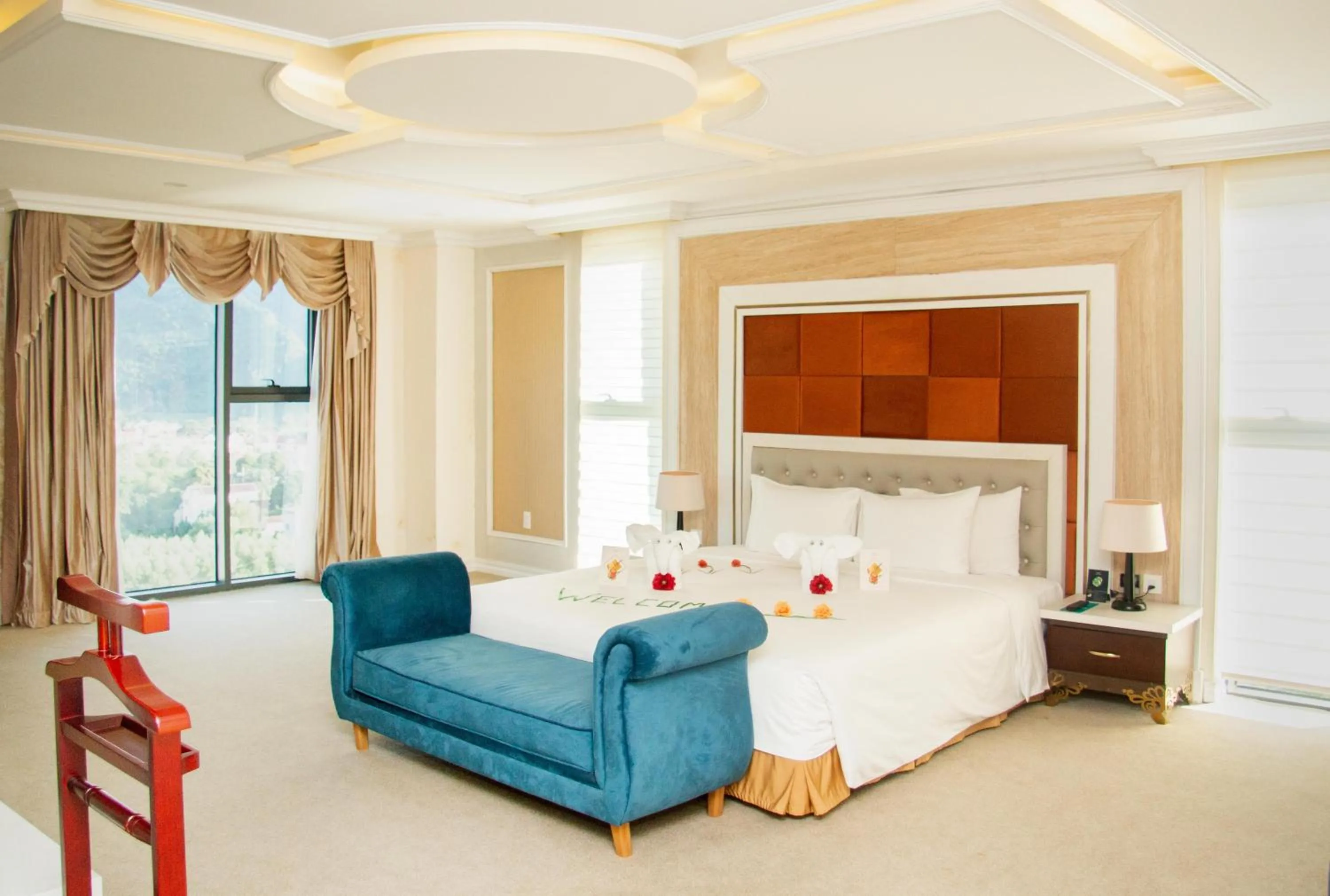 Bed in Muong Thanh Holiday Con Cuong