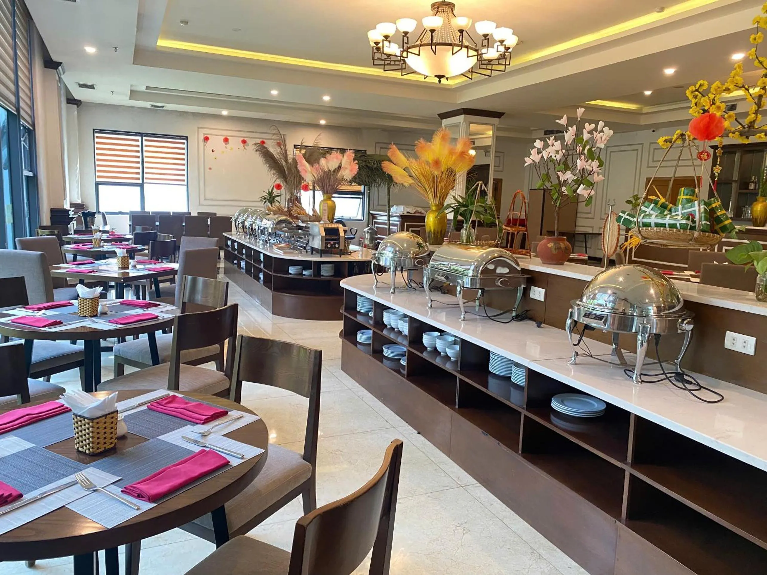 Breakfast in Muong Thanh Holiday Con Cuong