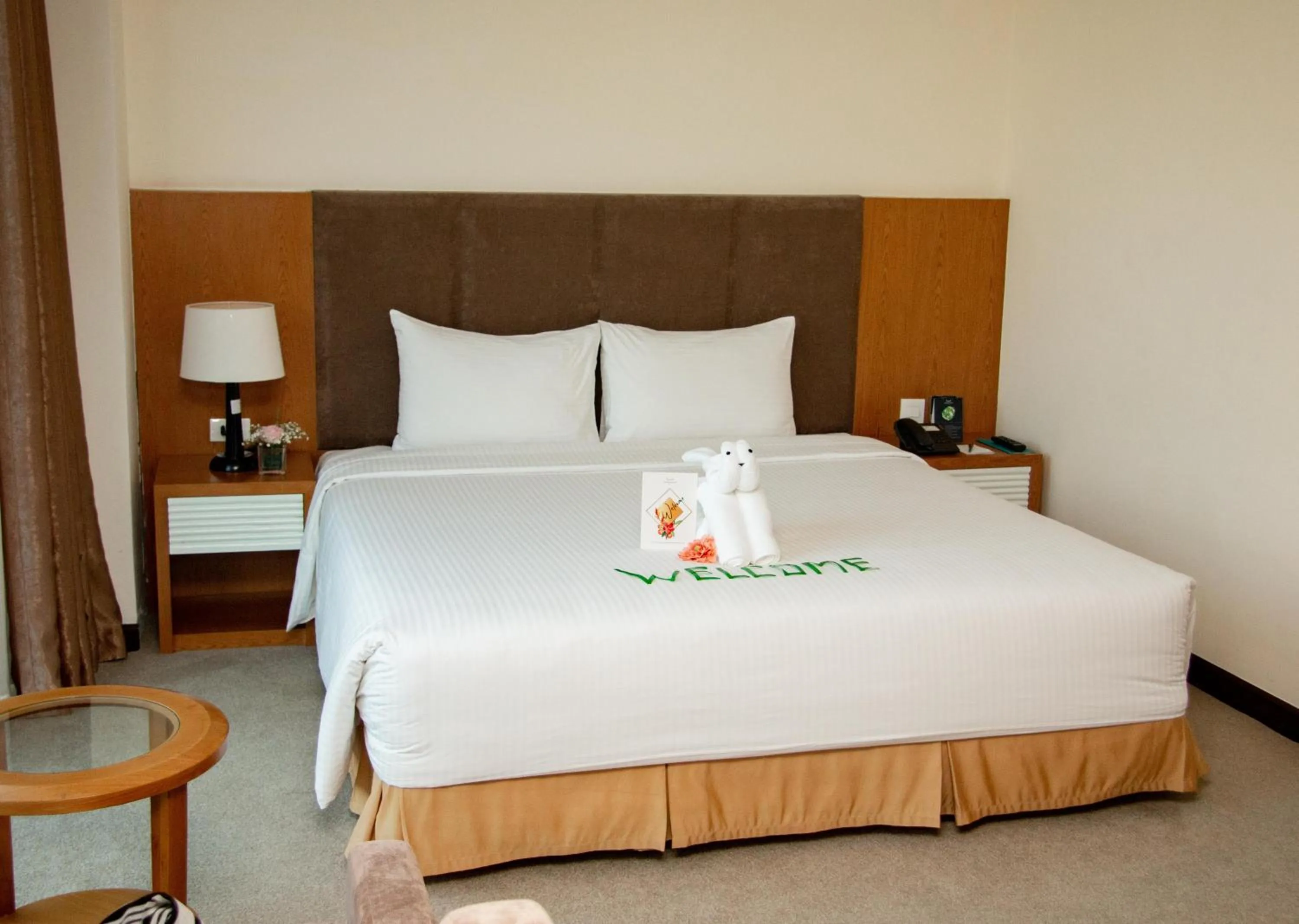 Bed in Muong Thanh Holiday Con Cuong