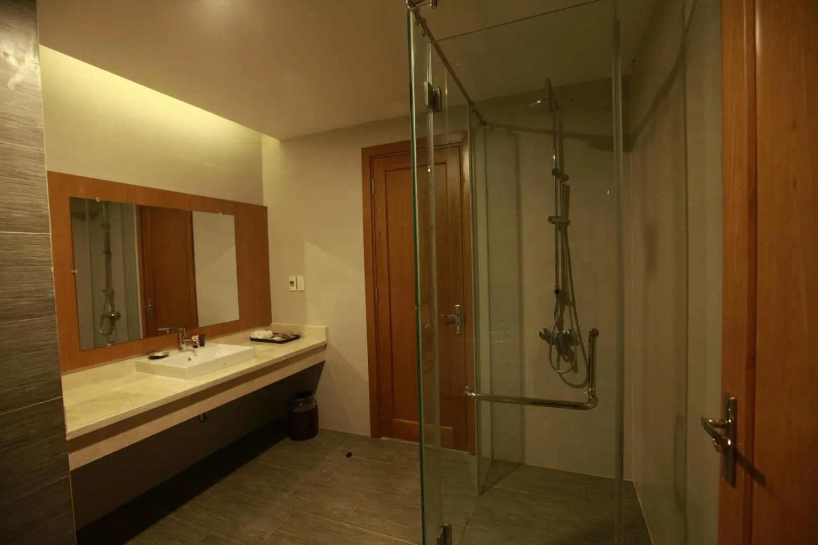 Bathroom in Muong Thanh Holiday Con Cuong