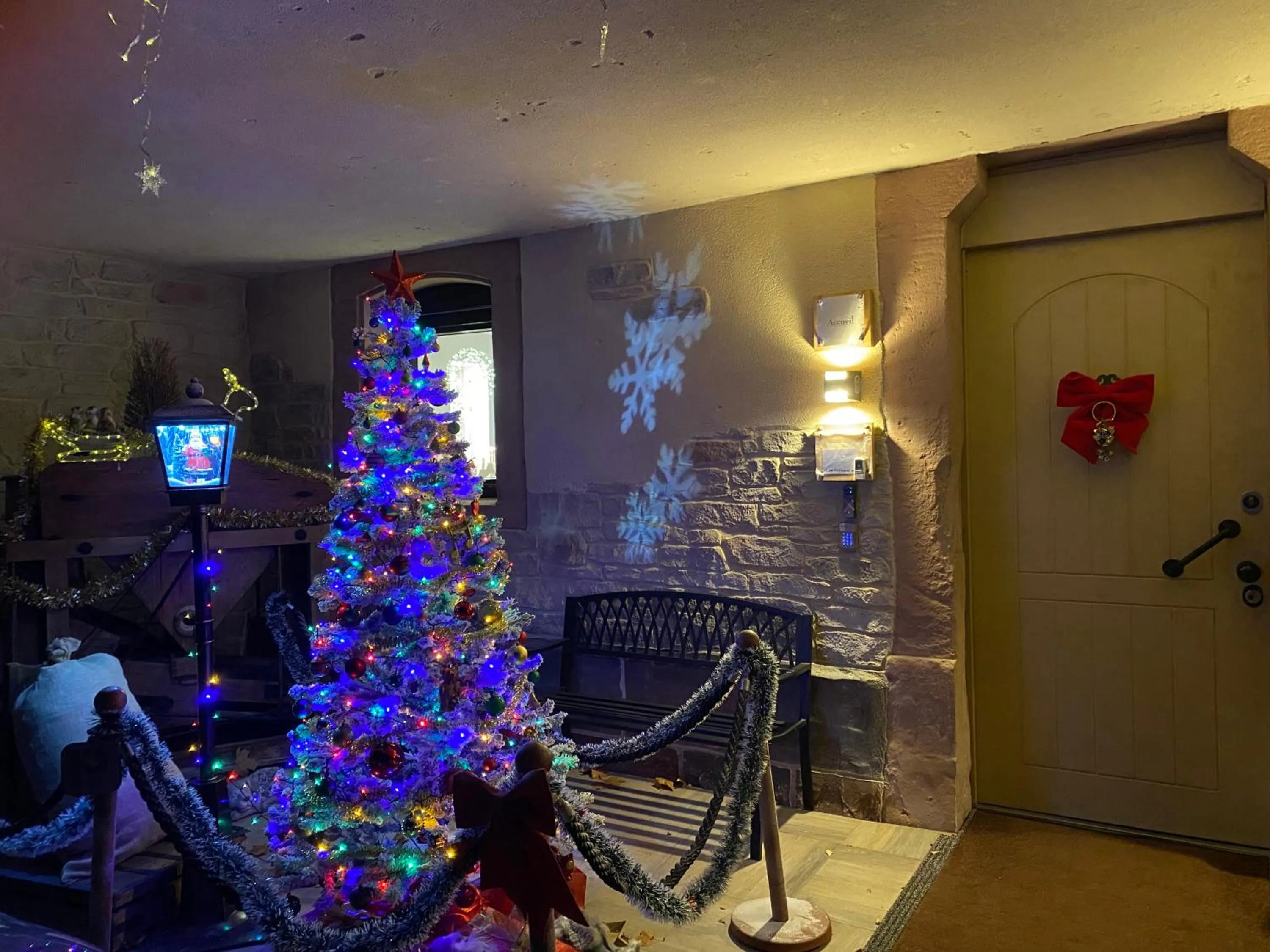 Facade/entrance in Le Moulin d'Oscar & Spa - Mulhouse Nord