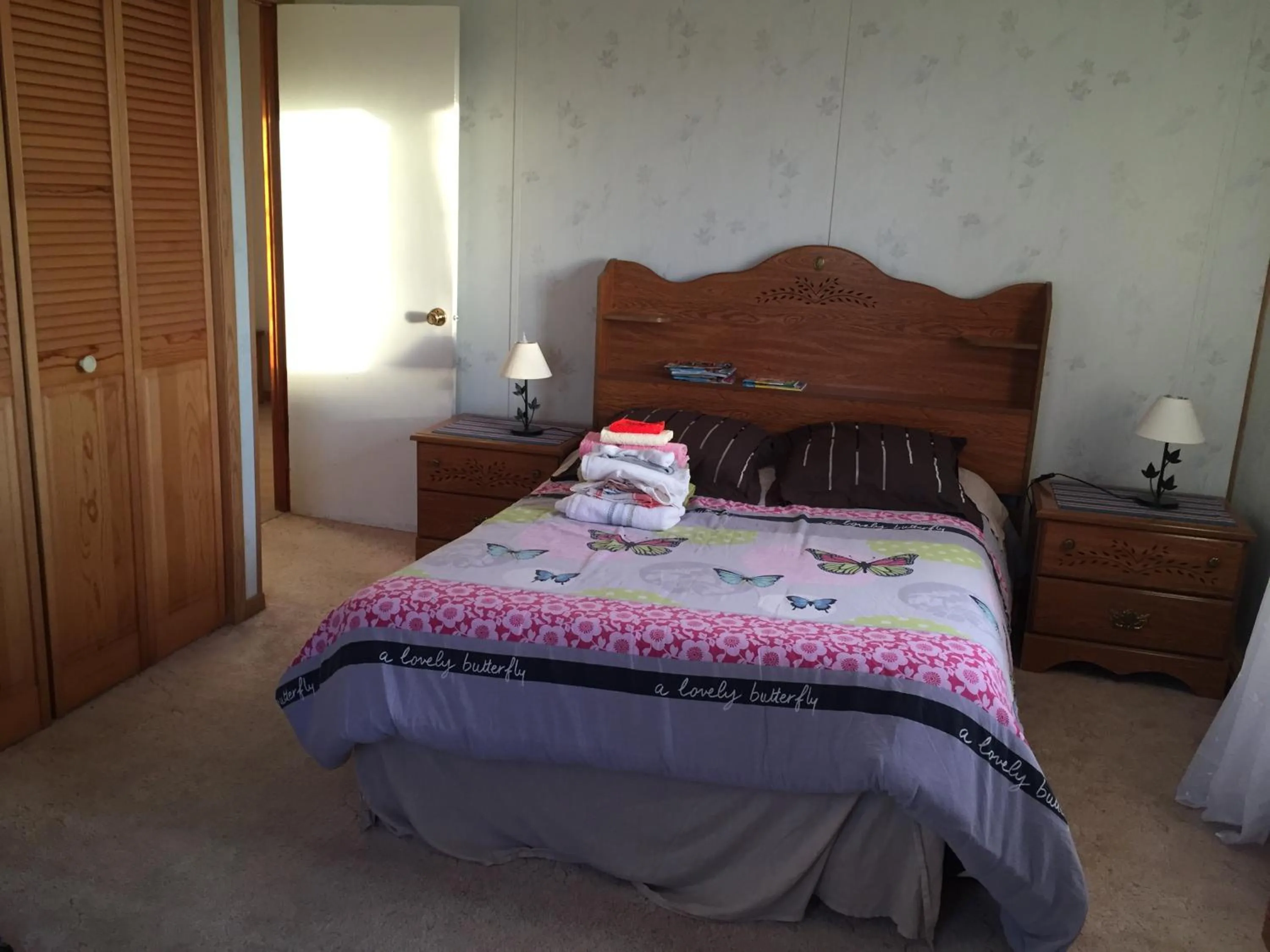 Bedroom, Bed in Chez Marie Jo