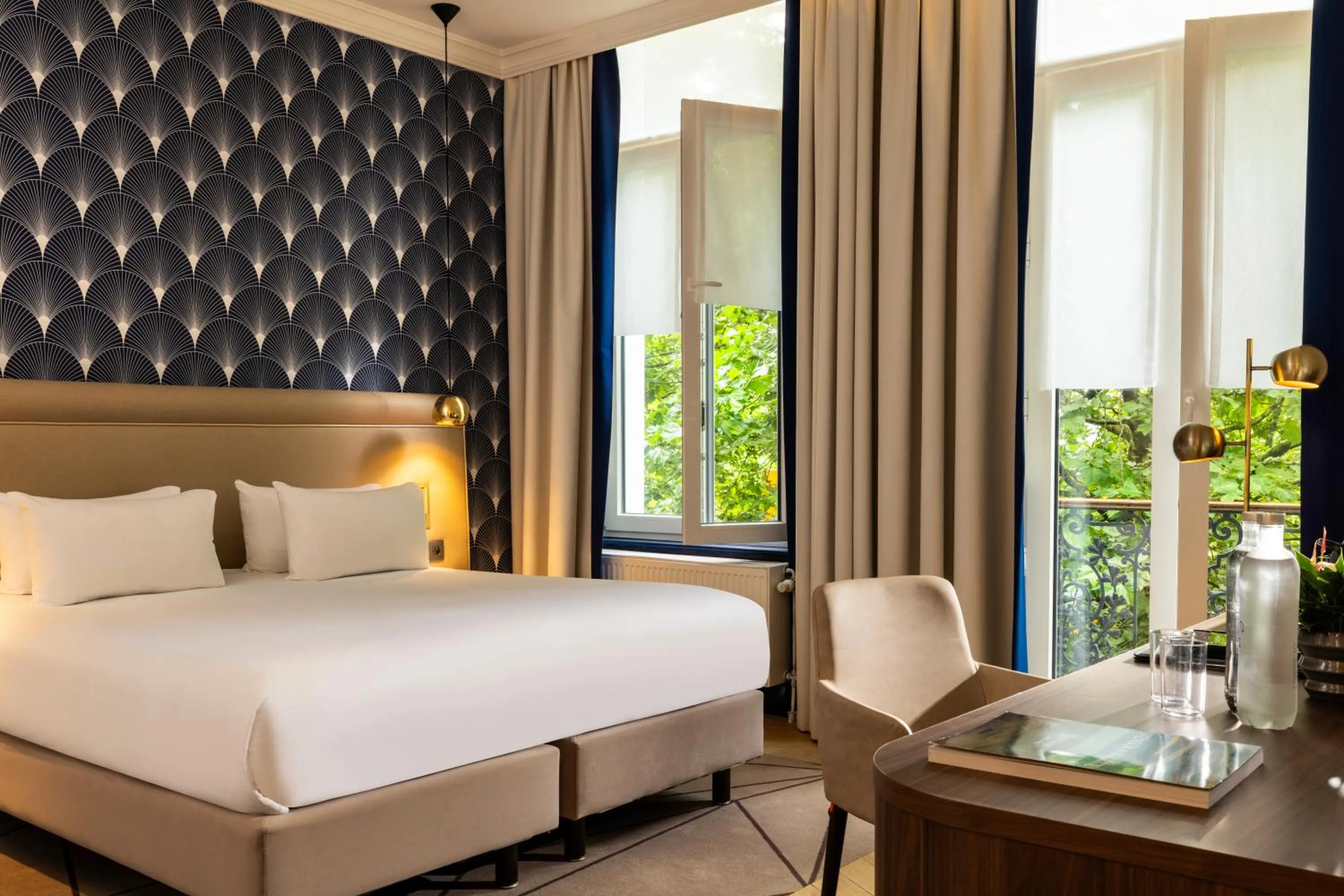 Bed in Hotel The Augustin