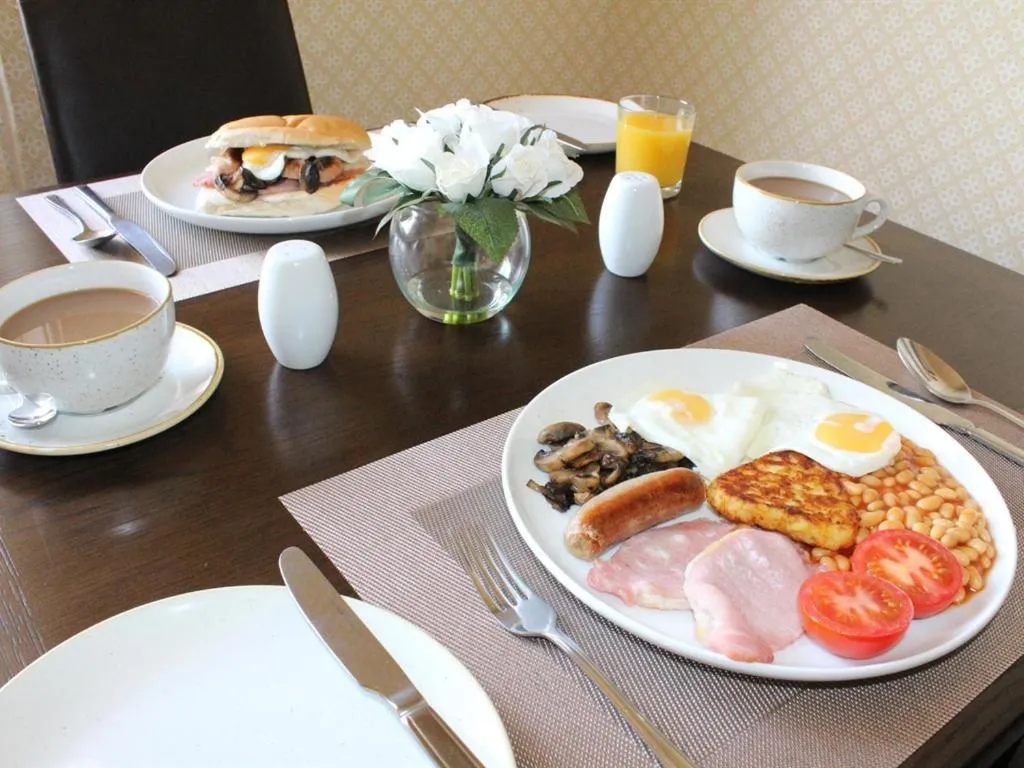 Dining area in Ashleigh House