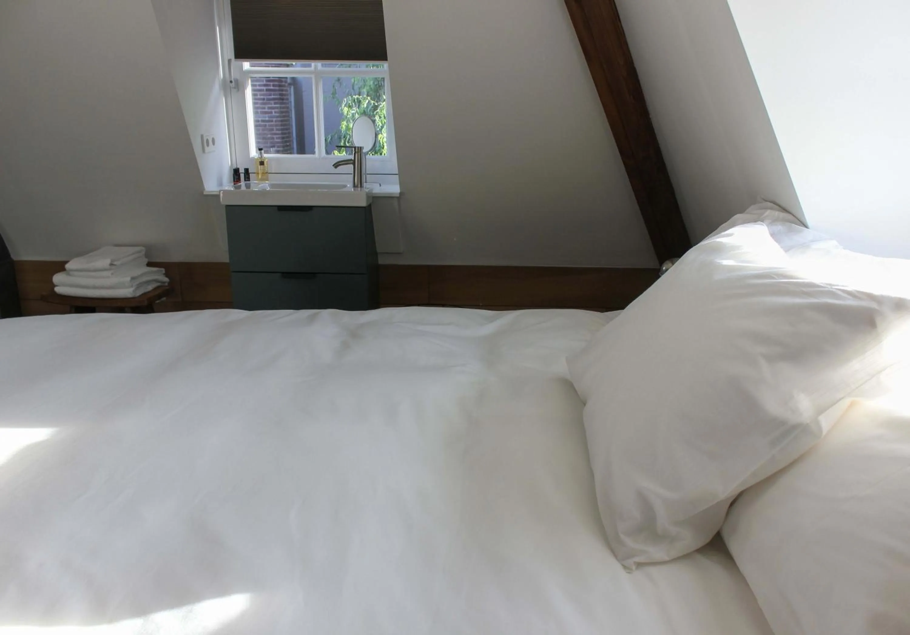 Bed in Boutique Hotel Nieuw Uilenburg