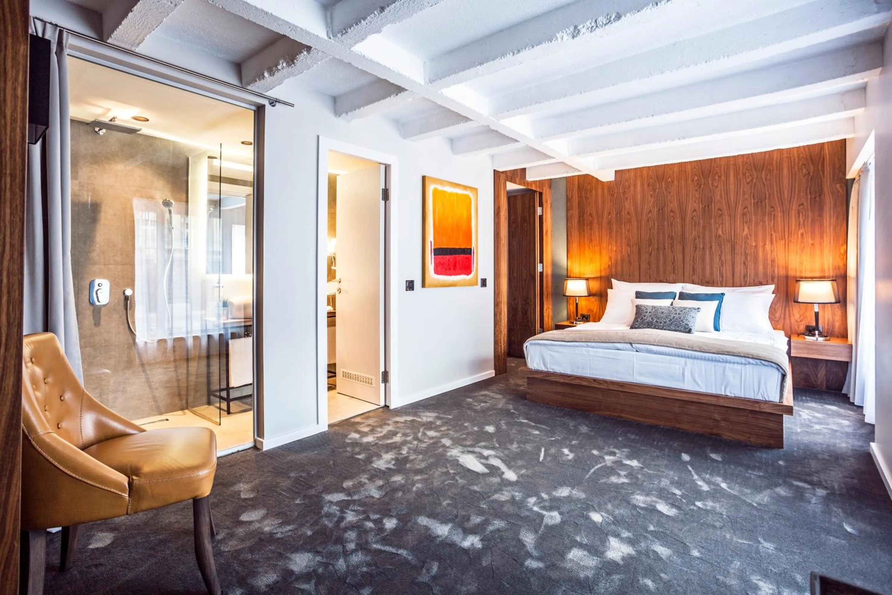 Shower, Bed in Nomad Luxury Suites