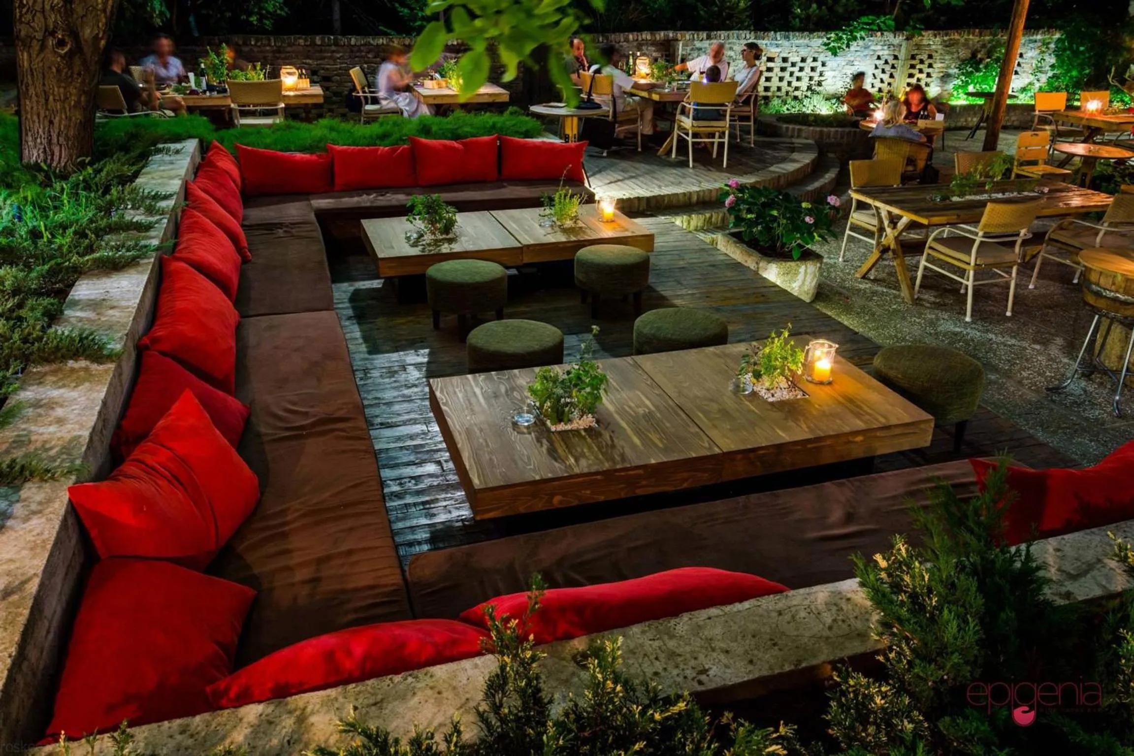 Restaurant/places to eat in Nomad Luxury Suites