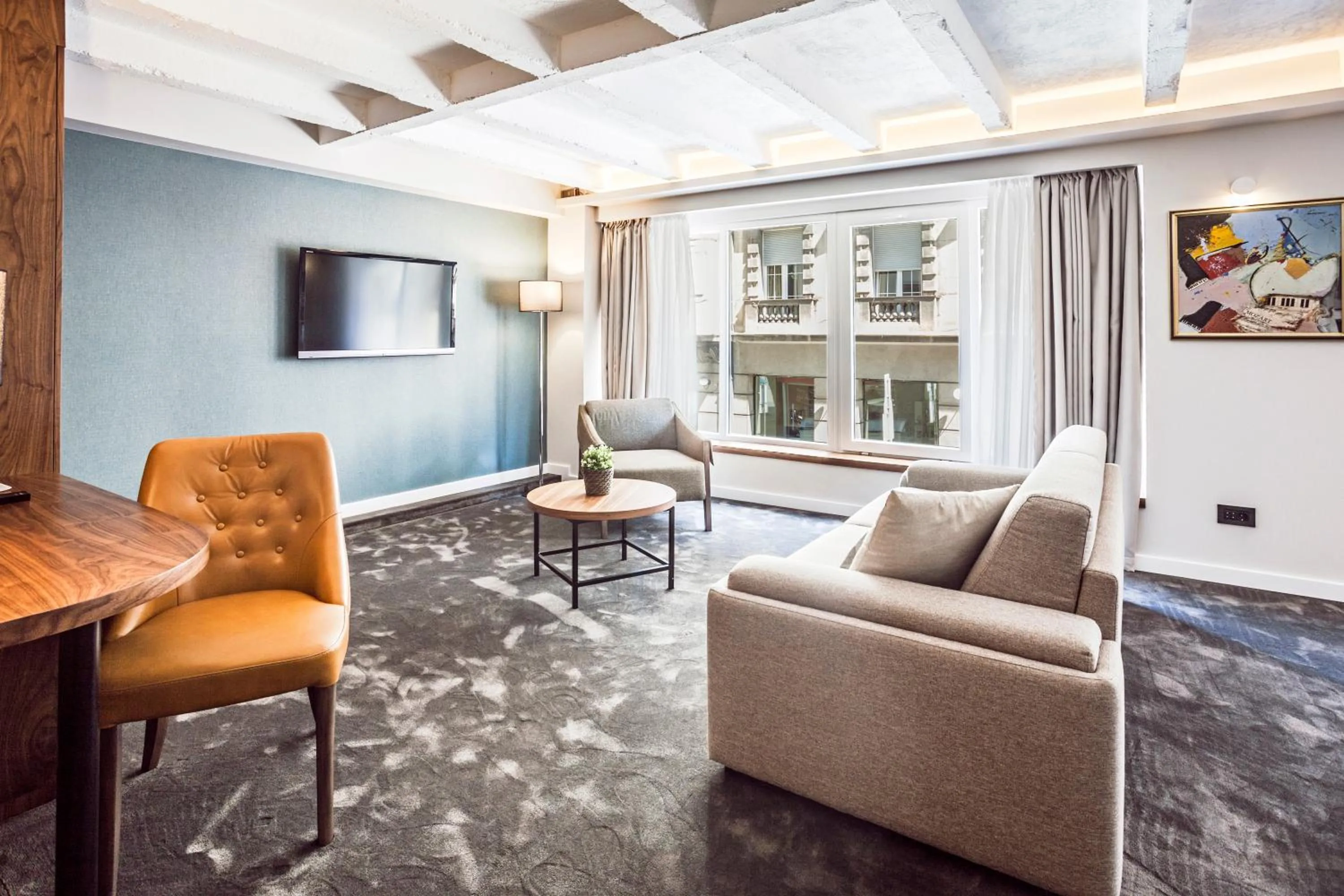 Spring in Nomad Luxury Suites