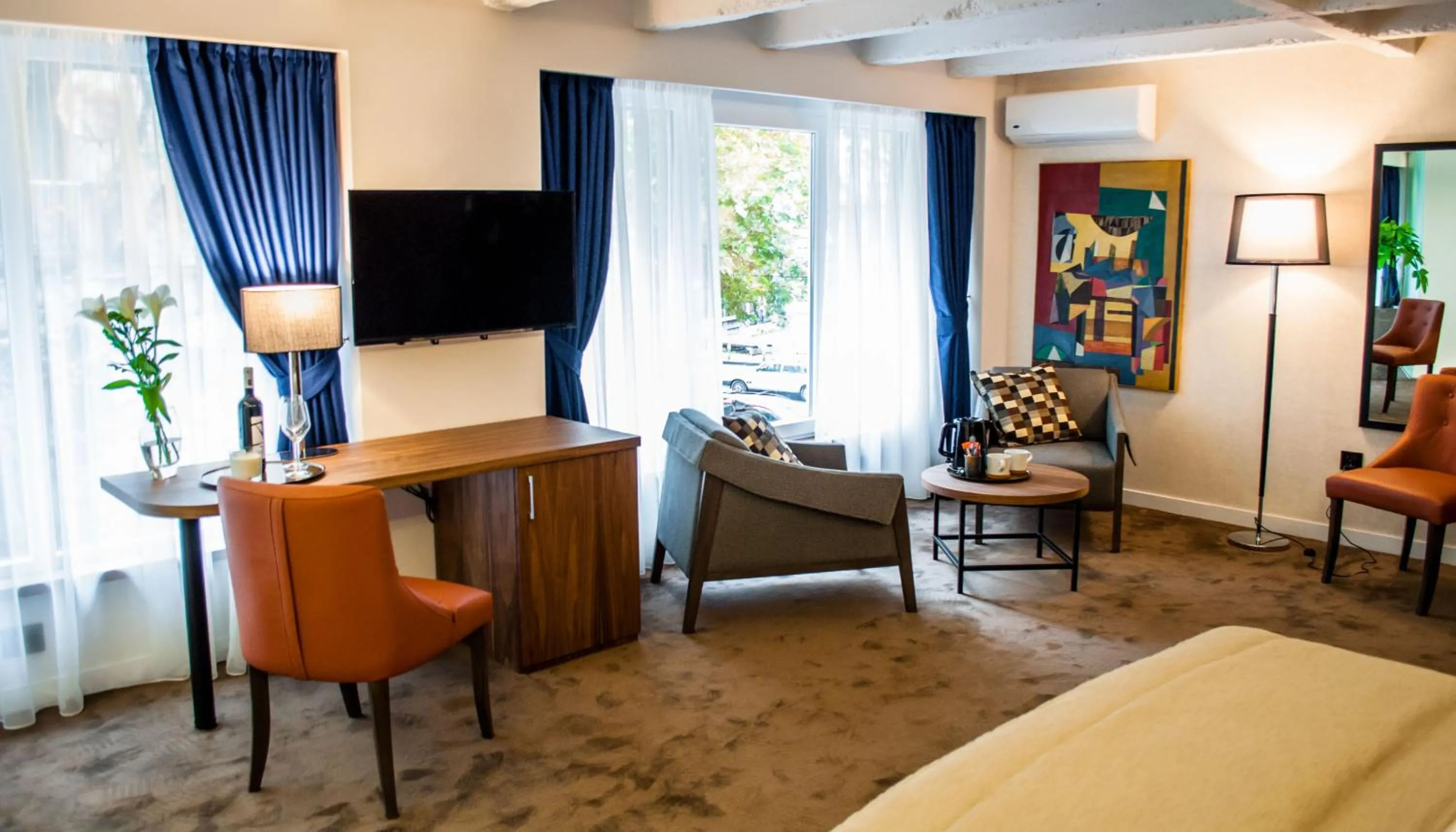 Bathroom, Bed in Nomad Luxury Suites