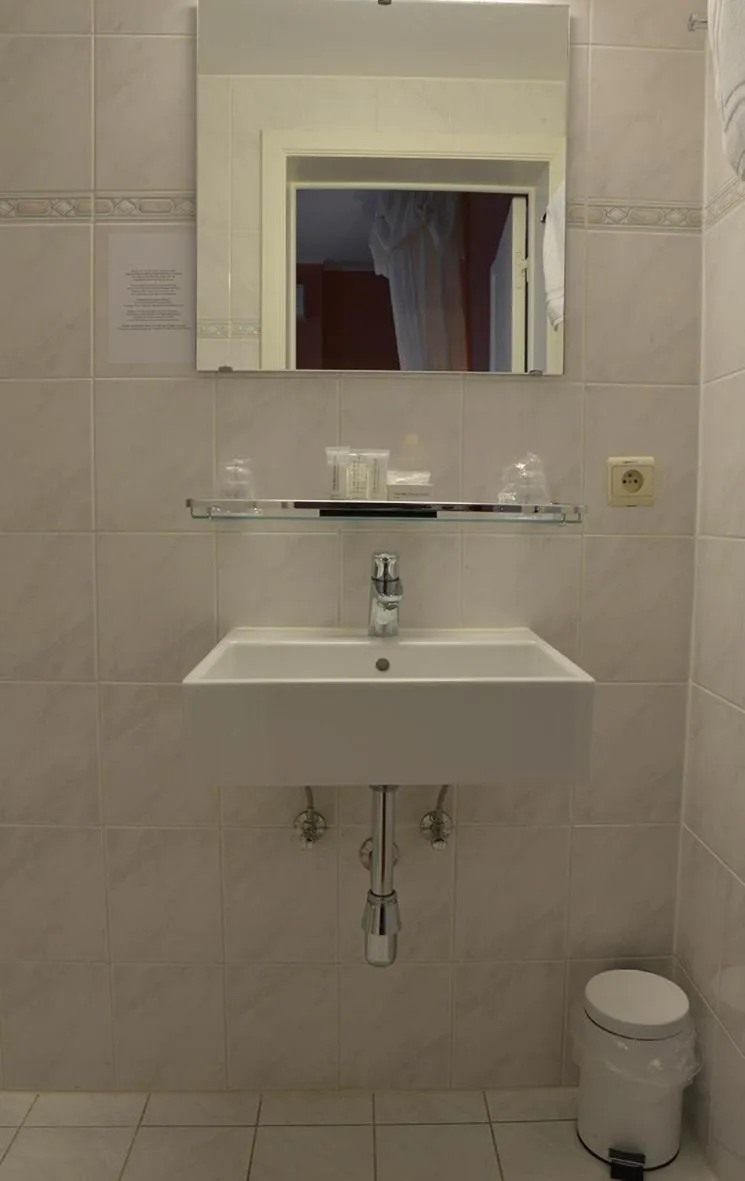 Bathroom in Hotel Groeninghe