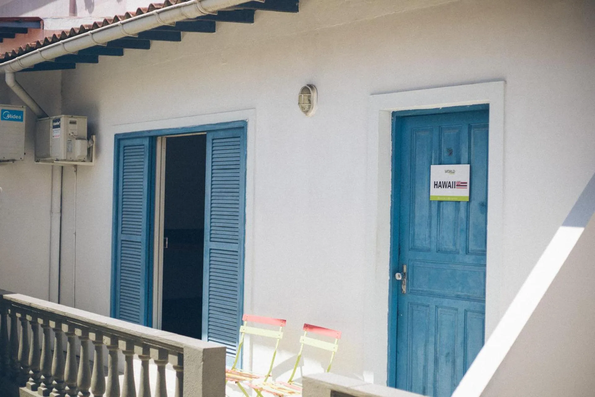 Facade/entrance in World Hostel - Canasvieiras