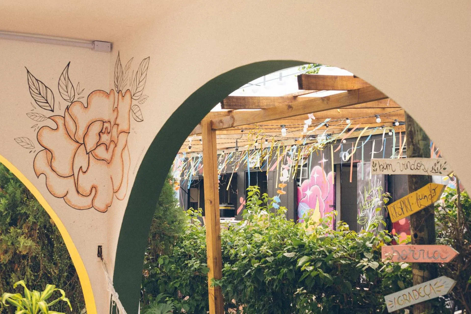 Facade/entrance in World Hostel - Canasvieiras