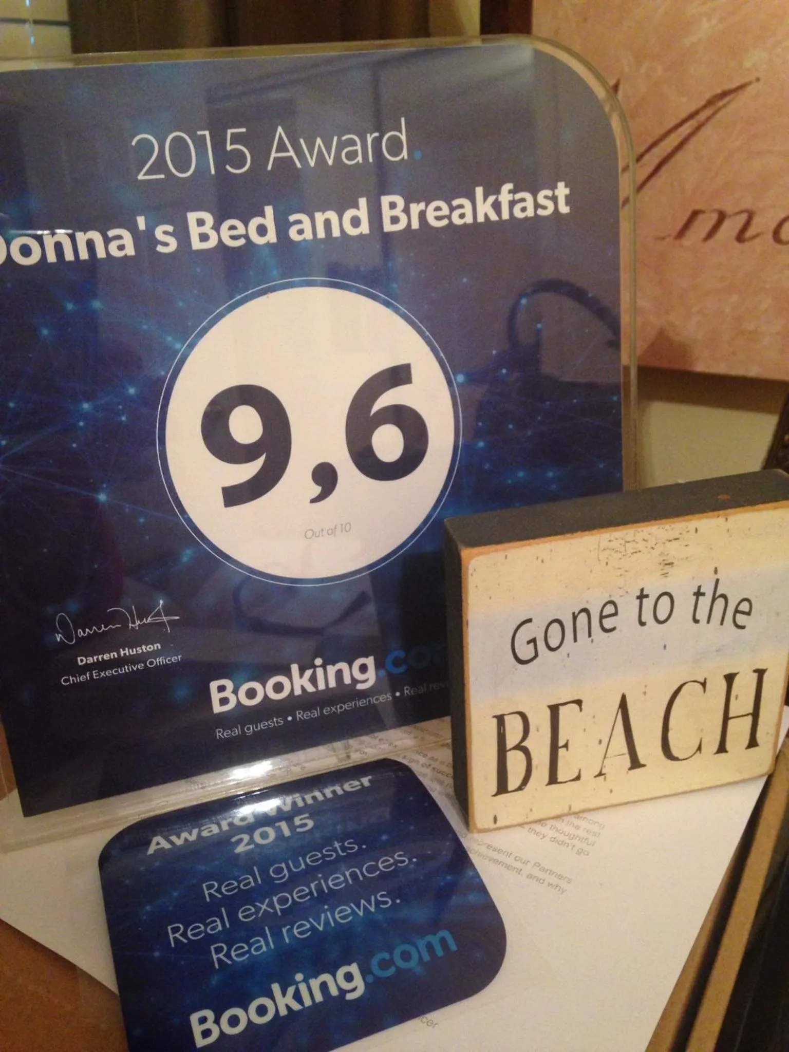 Logo/Certificate/Sign in Donna's Bed & Breakfast