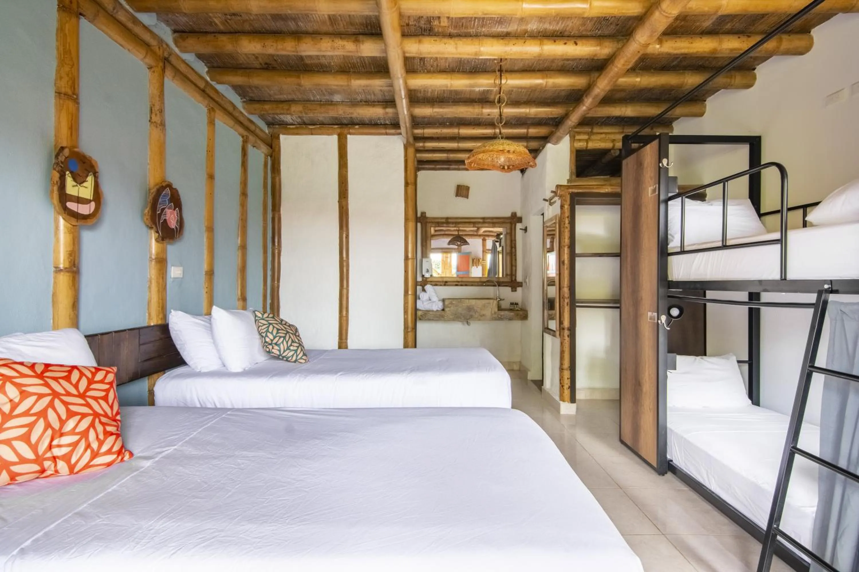 Bedroom in Los Otobos finca hotel 1