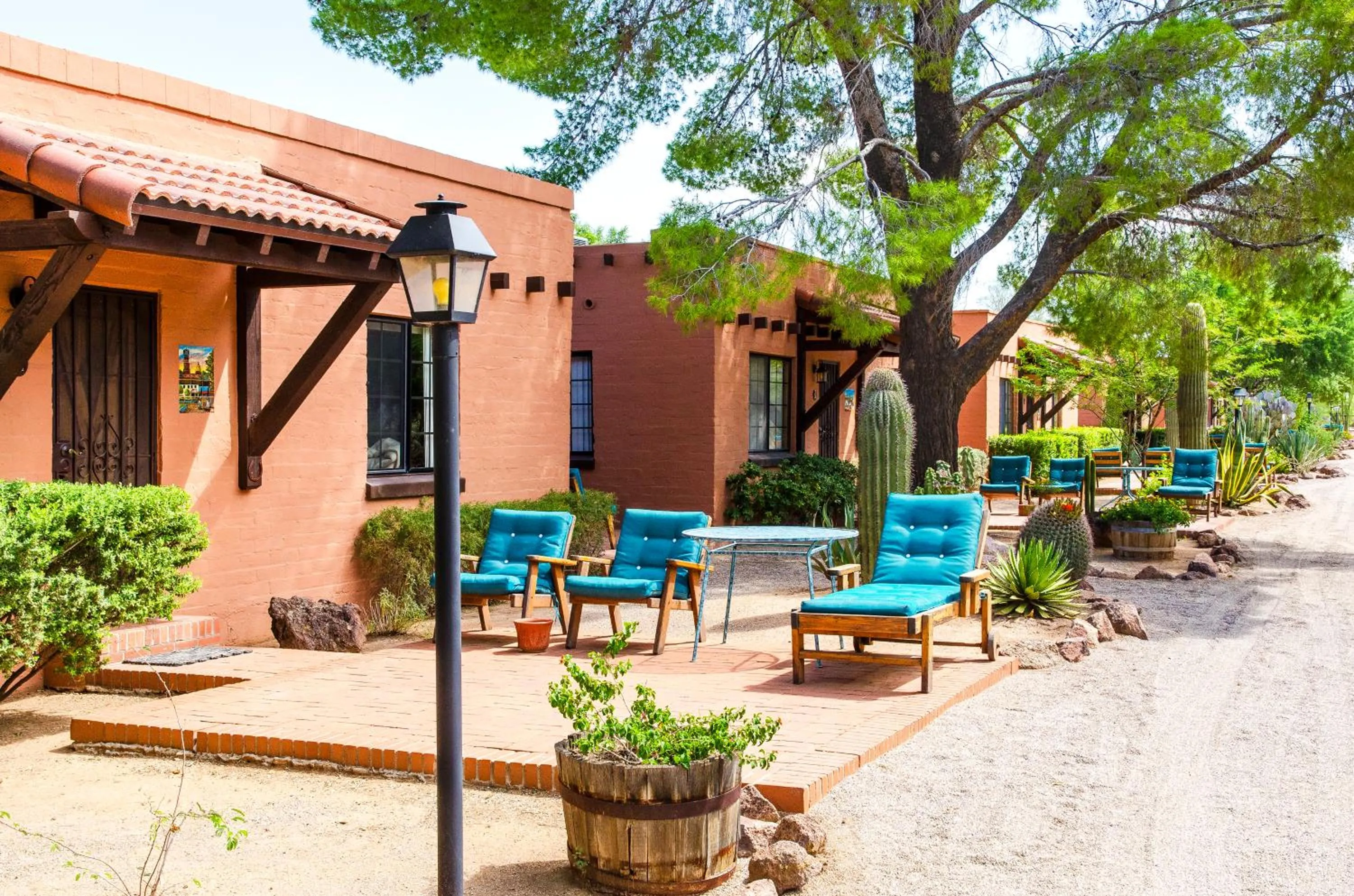Facade/entrance in White Stallion Ranch