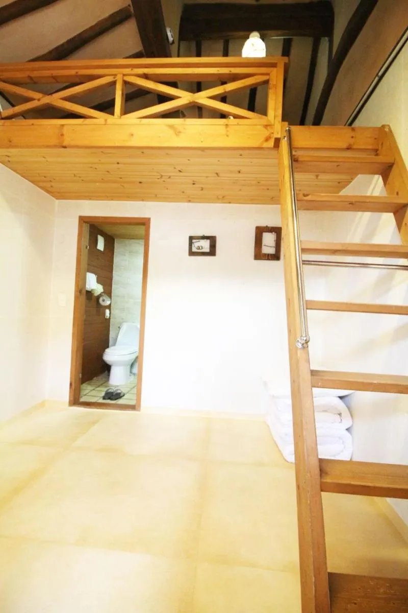 Decorative detail in Sori poonggyung