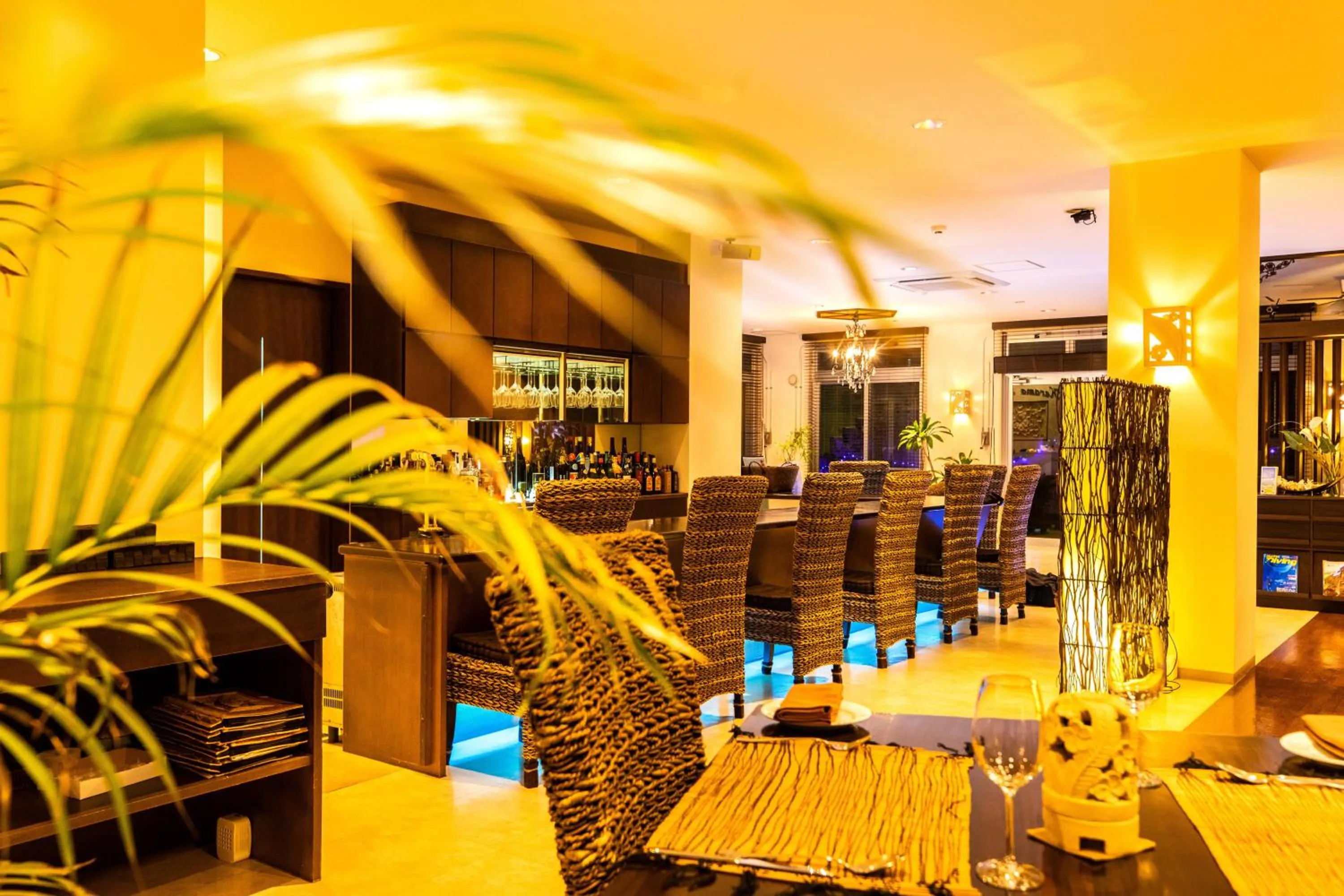 Restaurant/places to eat in Kerama Terrace