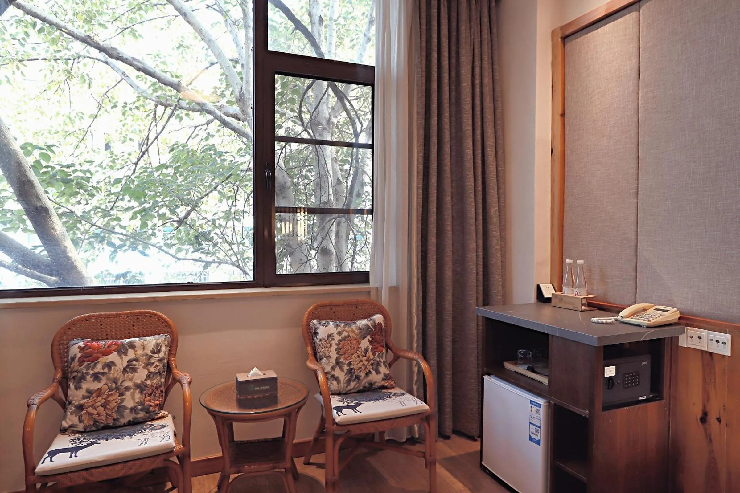 Garden in Mild Spring Boutique Hotel