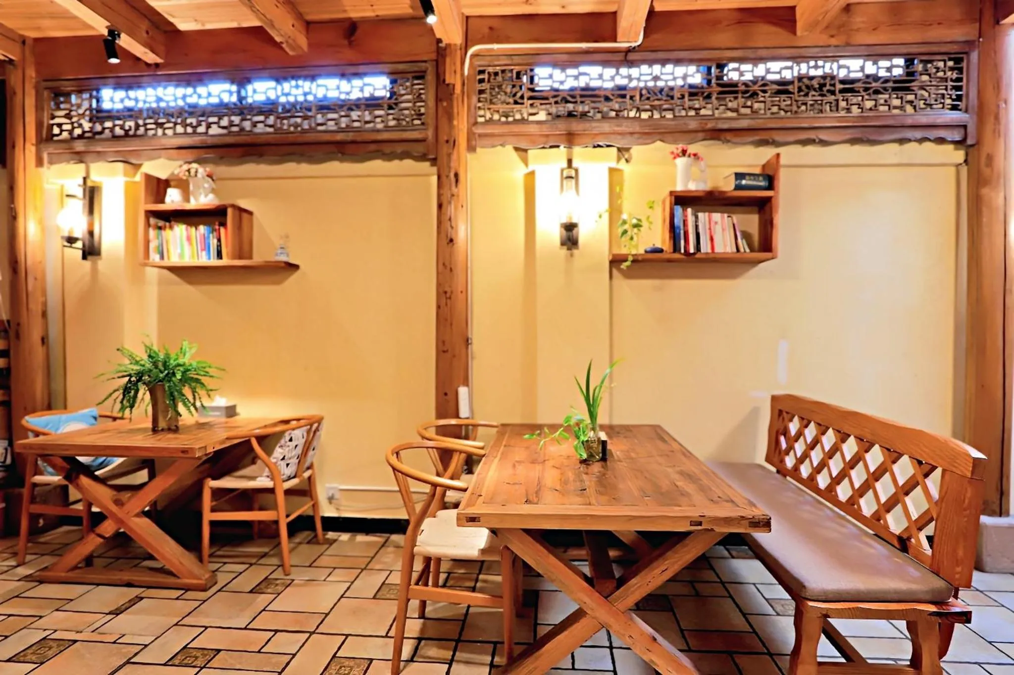 Restaurant/places to eat in Mild Spring Boutique Hotel