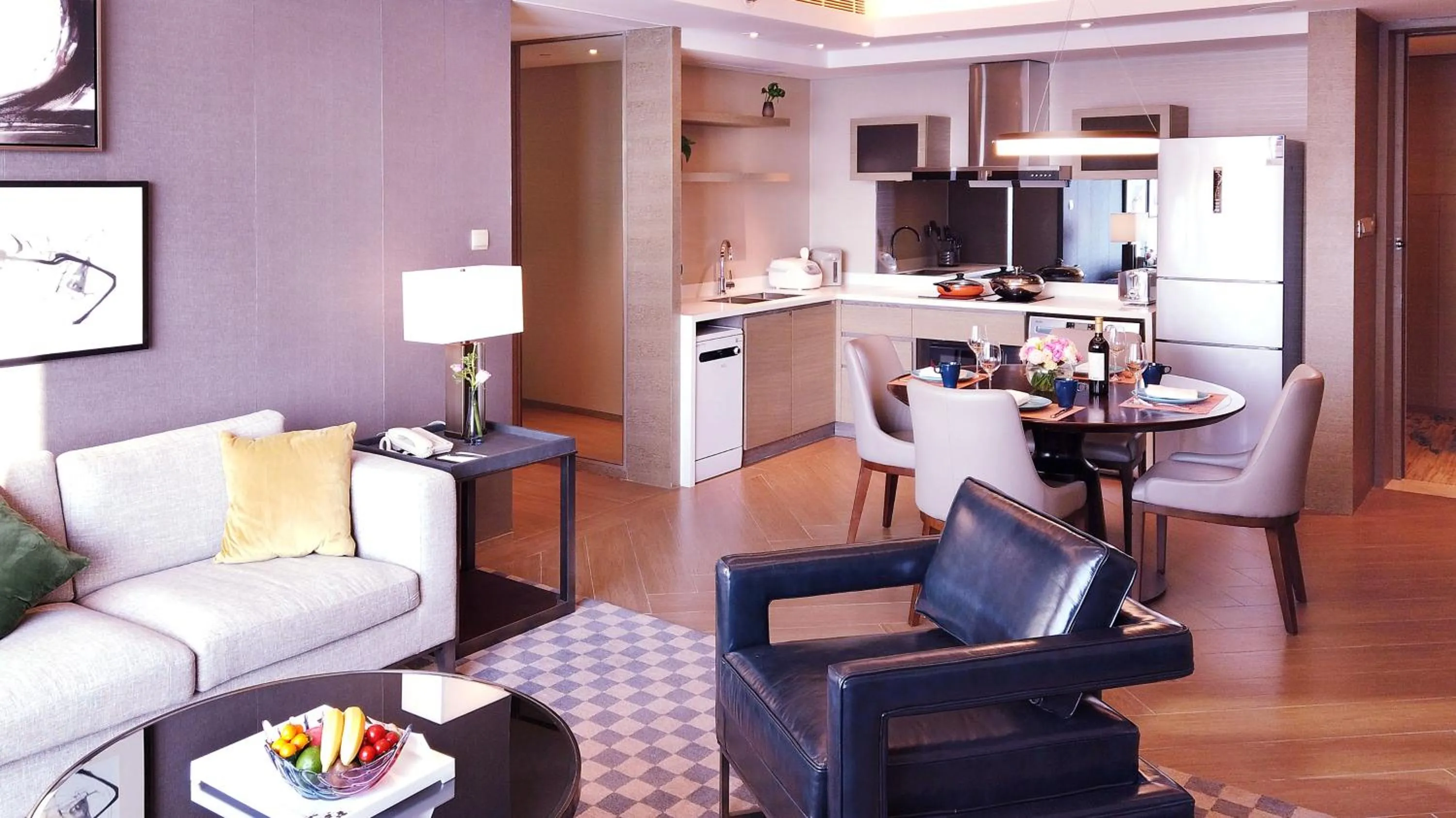 Living room in Shangri-La Songbei, Harbin