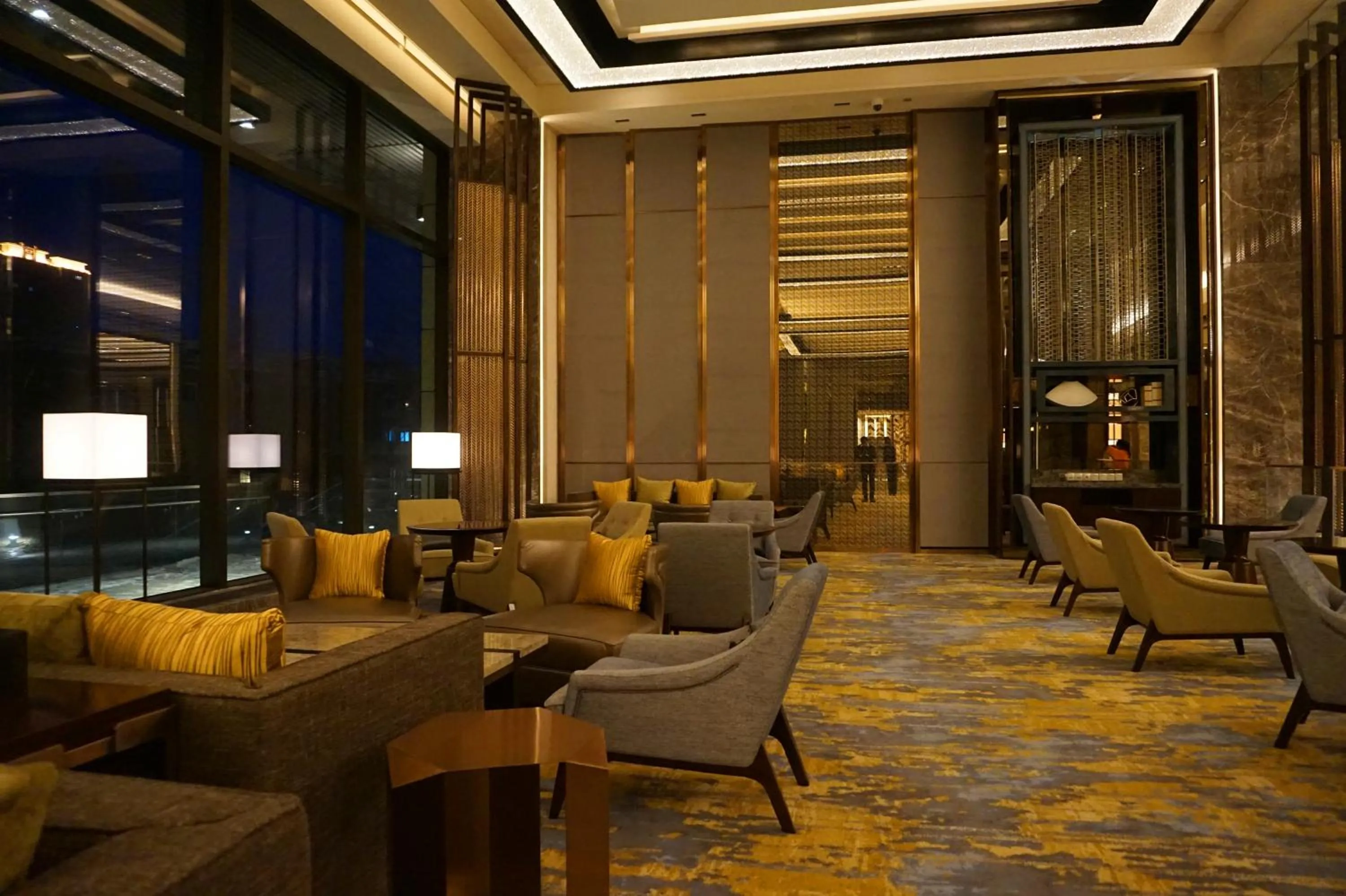 Lounge or bar in Shangri-La Songbei, Harbin