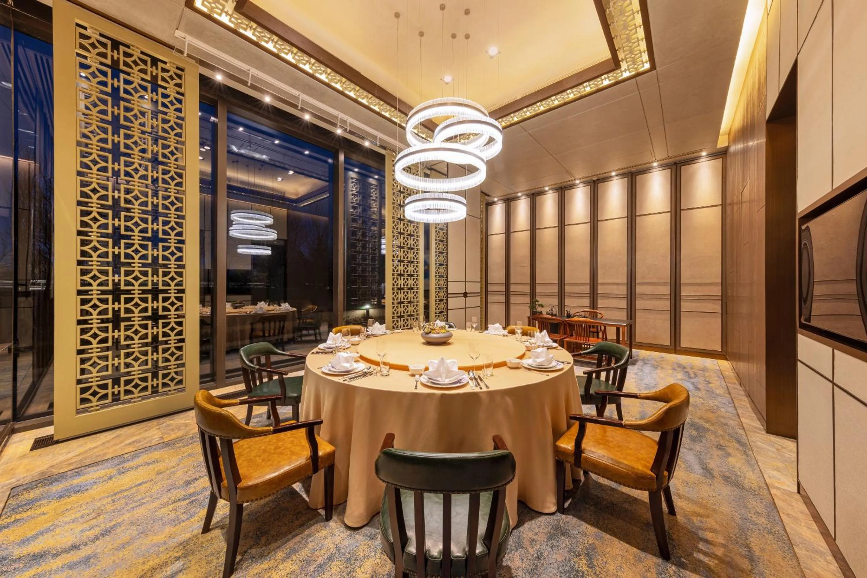 Restaurant/places to eat in Shangri-La Songbei, Harbin