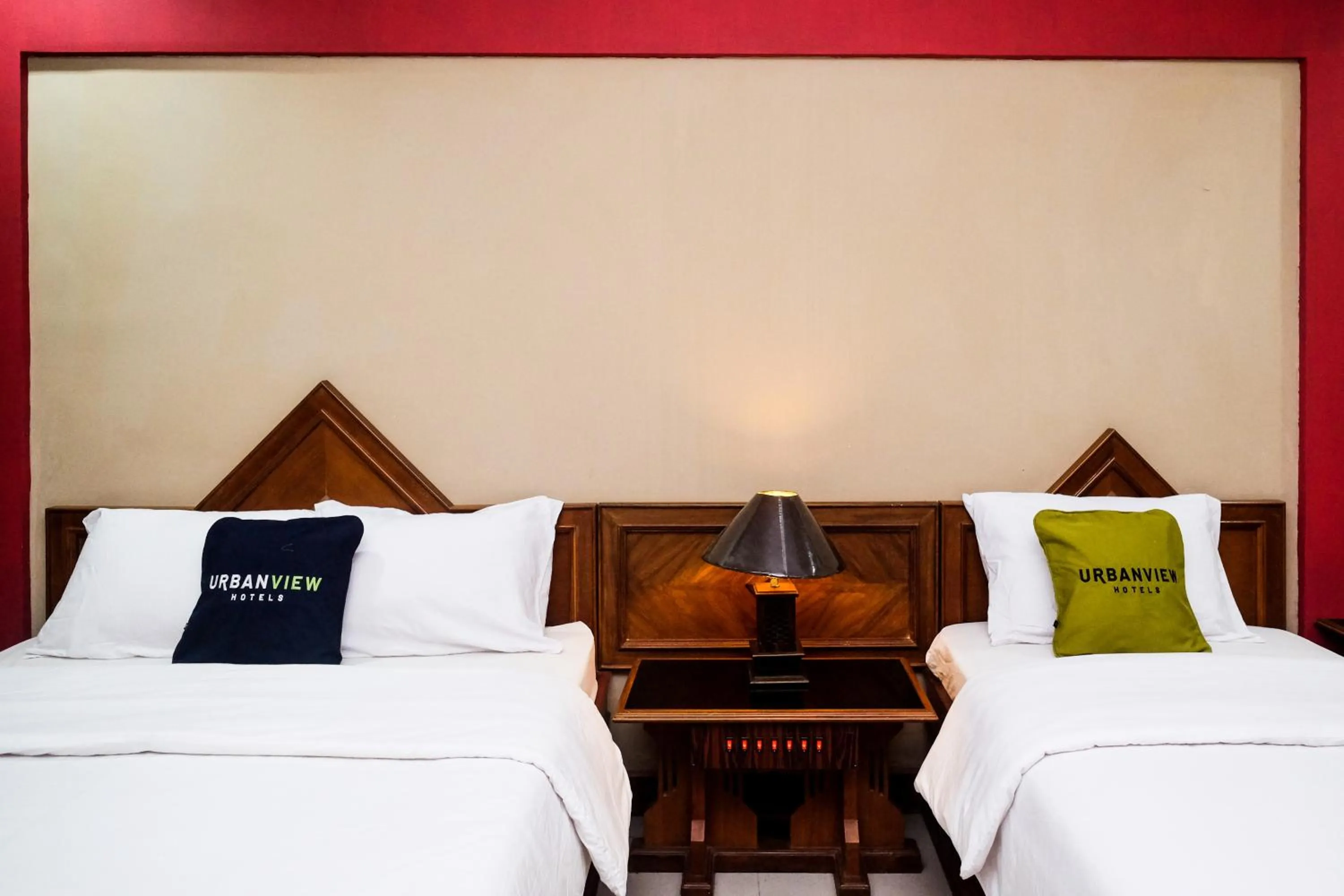 Bedroom, Bed in Urbanview Hotel Syariah Wisnugraha by RedDoorz