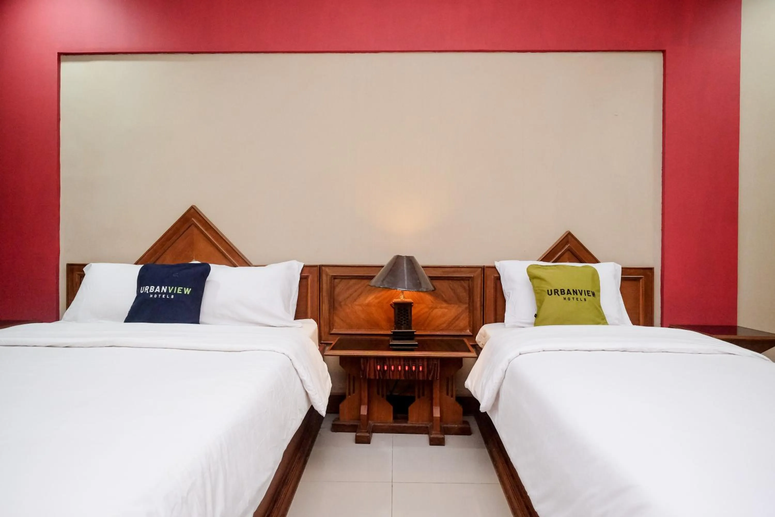 Bedroom, Bed in Urbanview Hotel Syariah Wisnugraha by RedDoorz