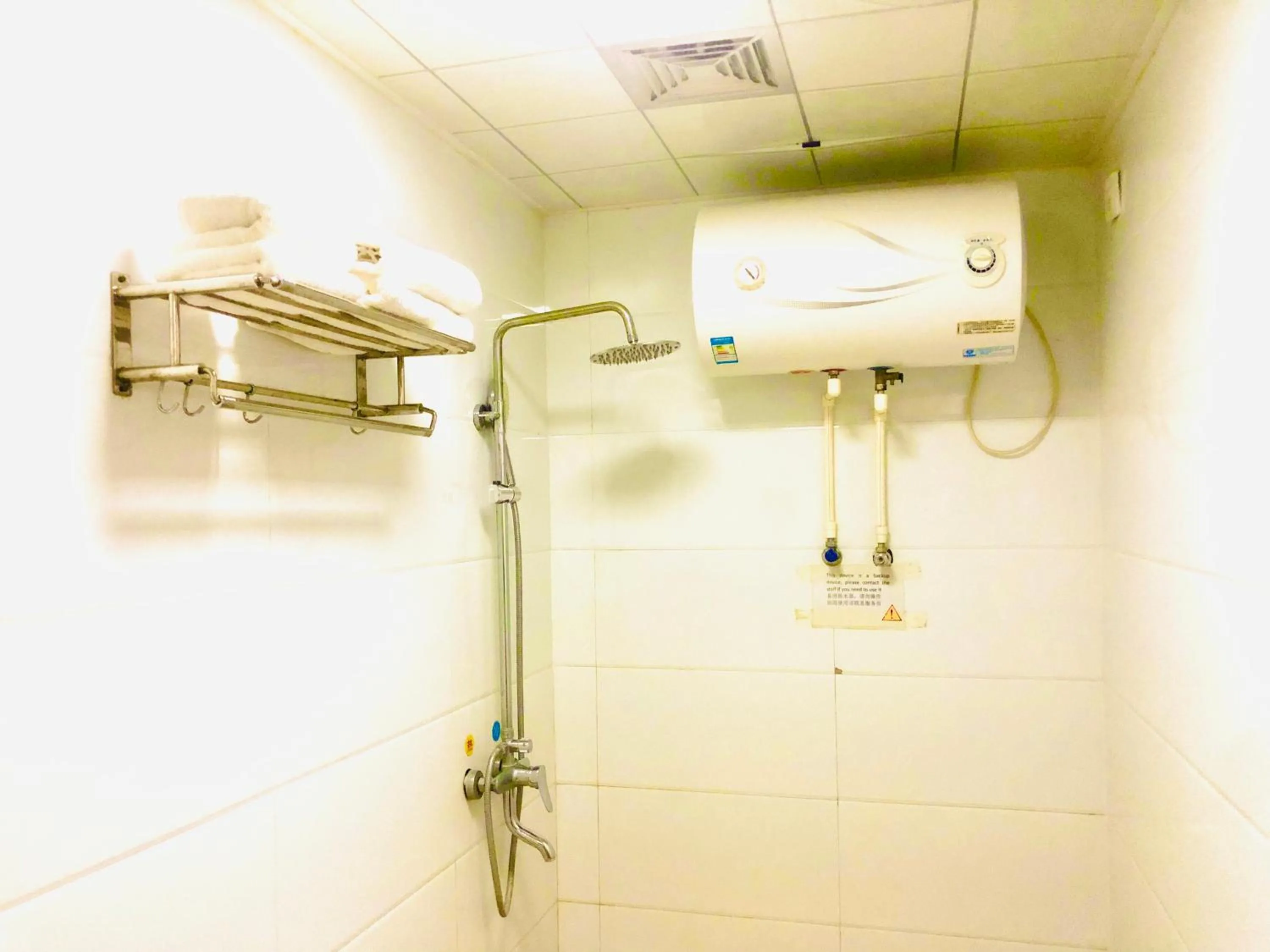 Shower in The Silk Road Travelers Hostel