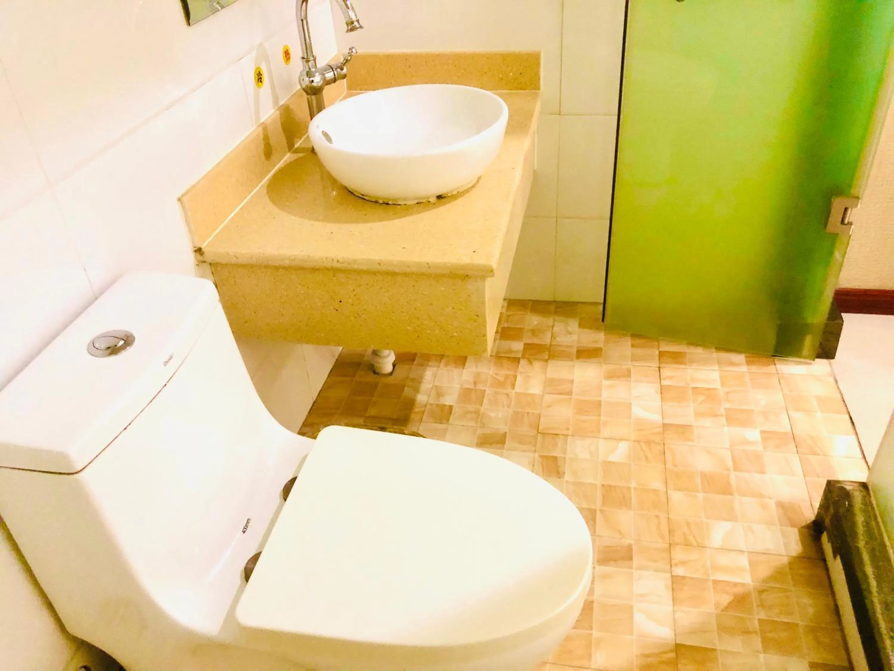 Toilet in The Silk Road Travelers Hostel