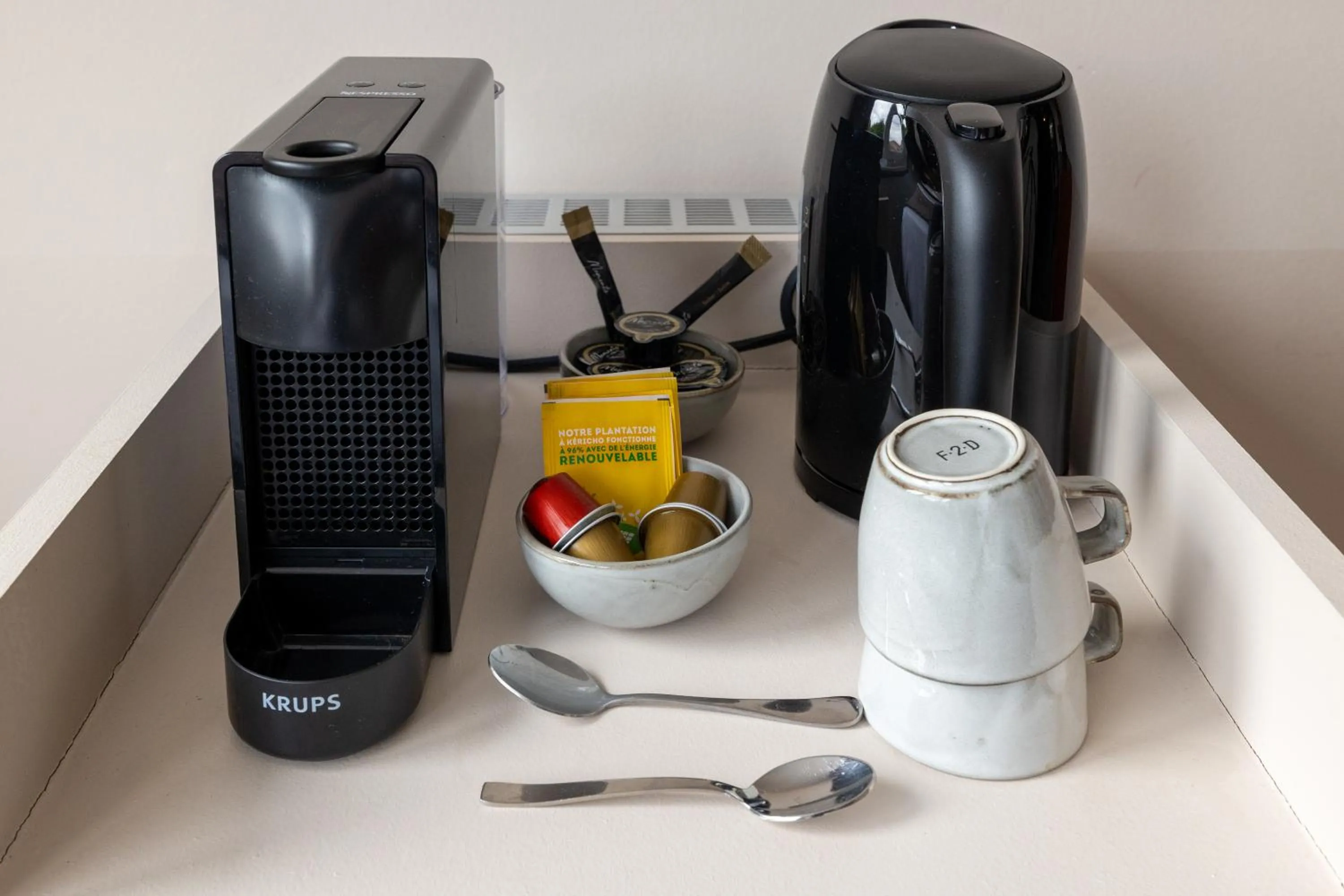 Coffee/tea facilities in Hotel Olympia in Bruges