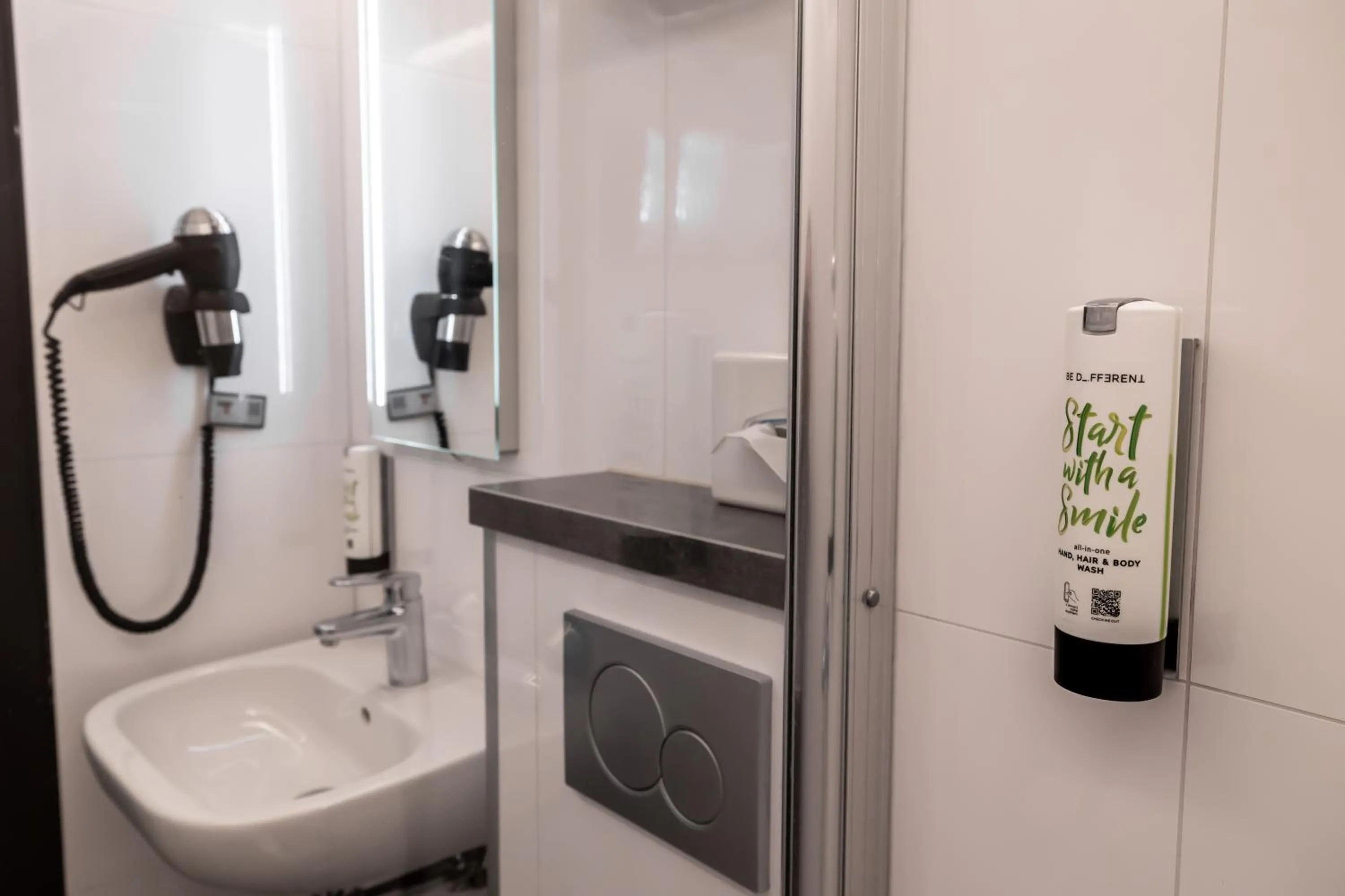 Bathroom in Hotel Olympia in Bruges