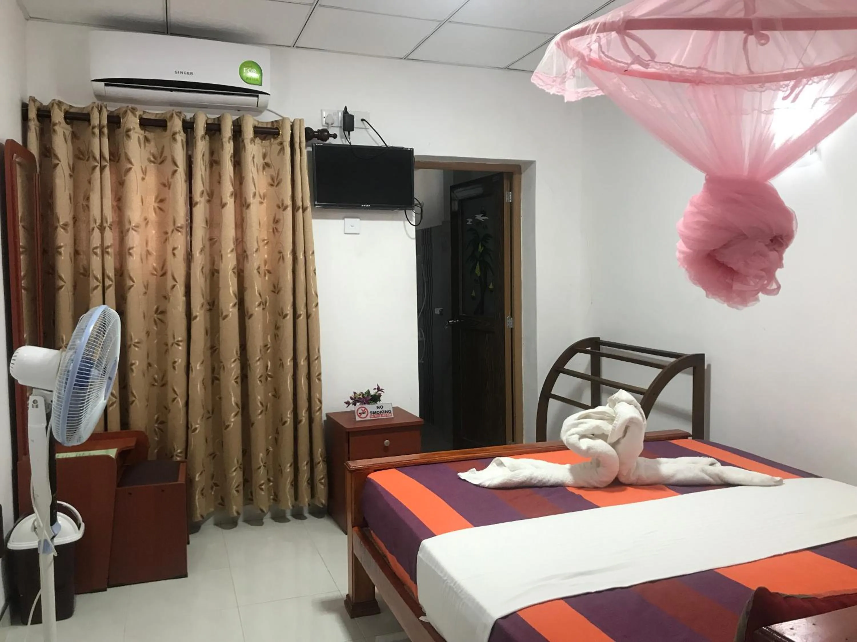 Bed in Hotel Camorich