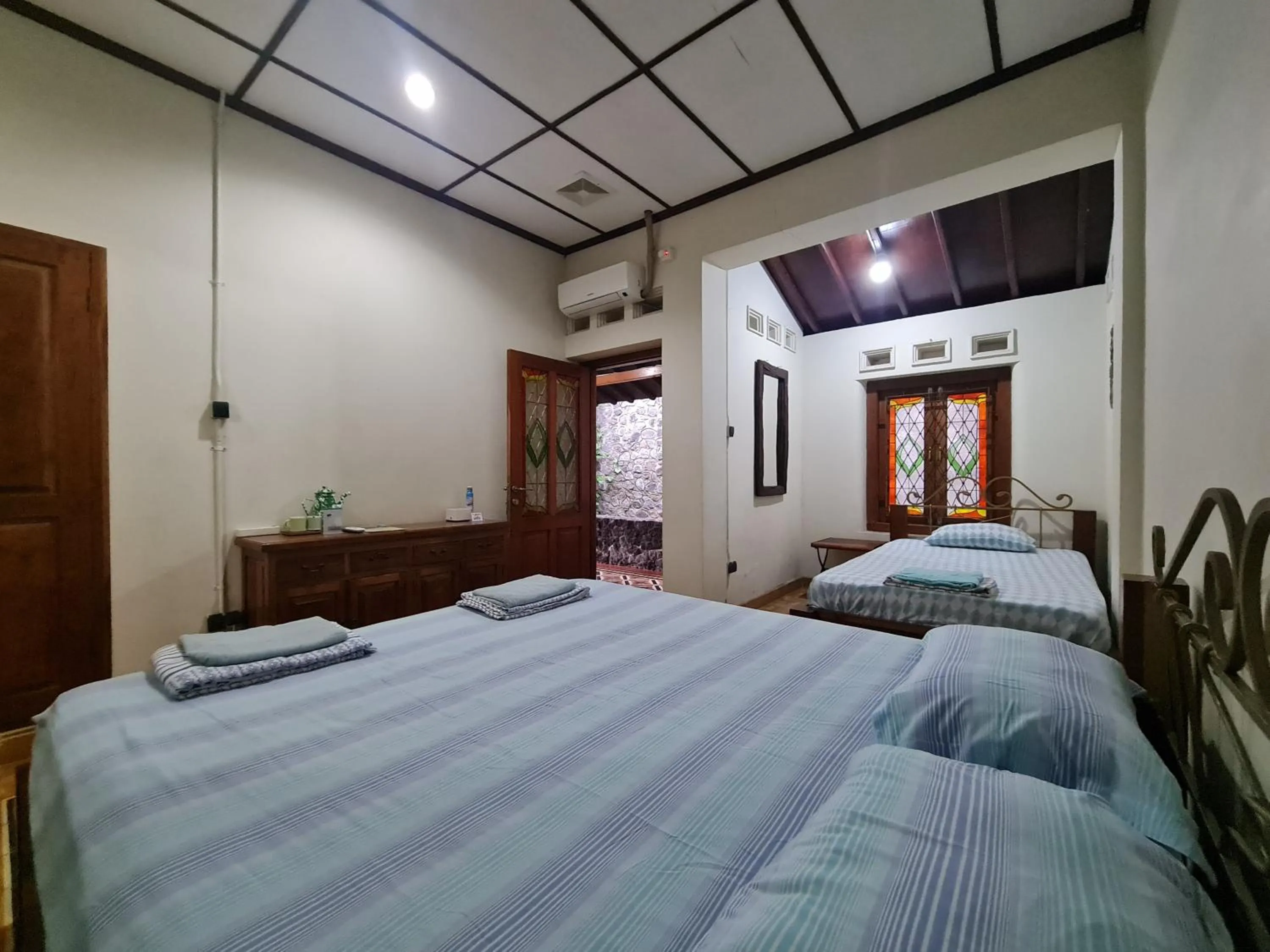 Photo of the whole room in Omah Pitoe Yogya Homestay