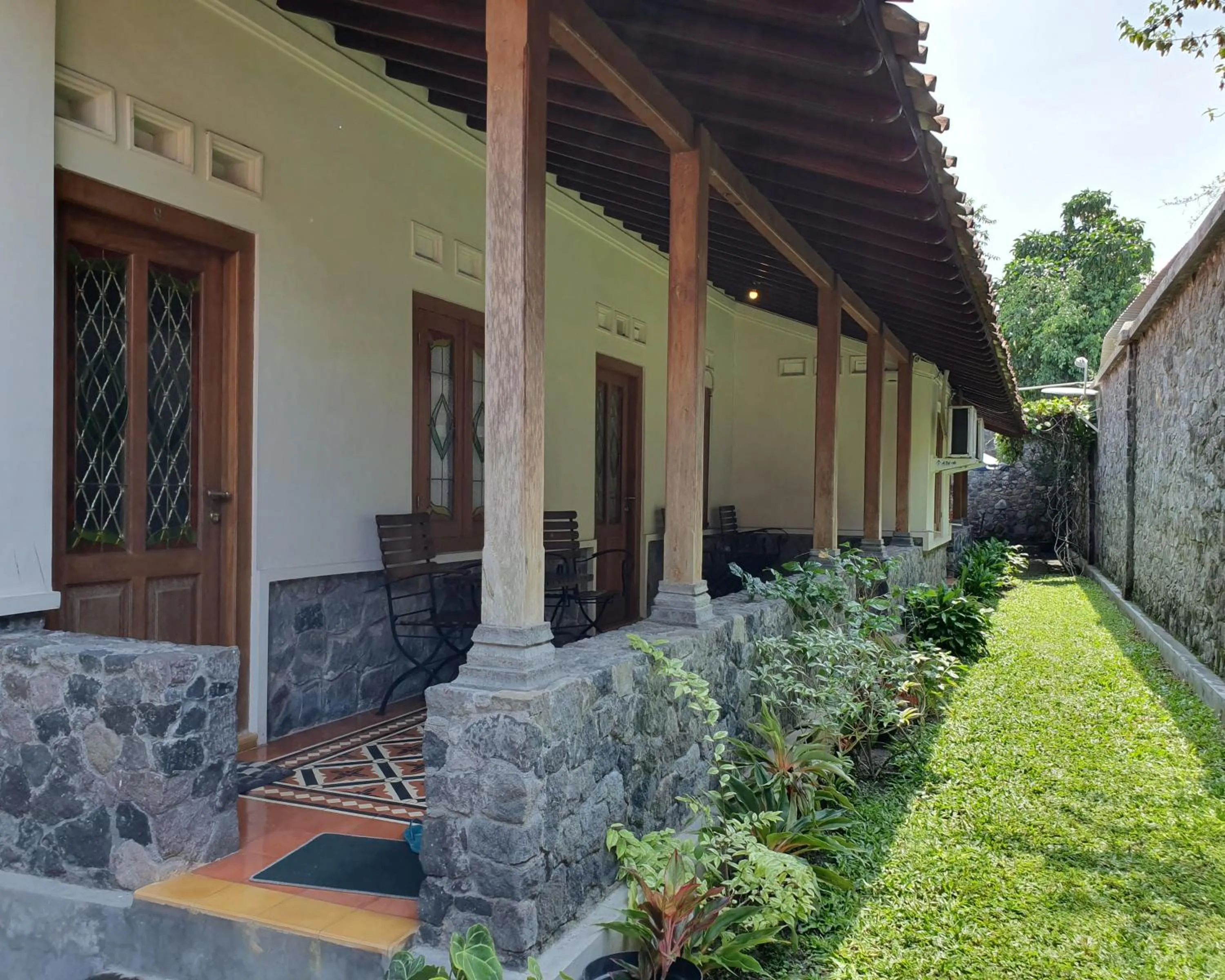 Balcony/Terrace in Omah Pitoe Yogya Homestay