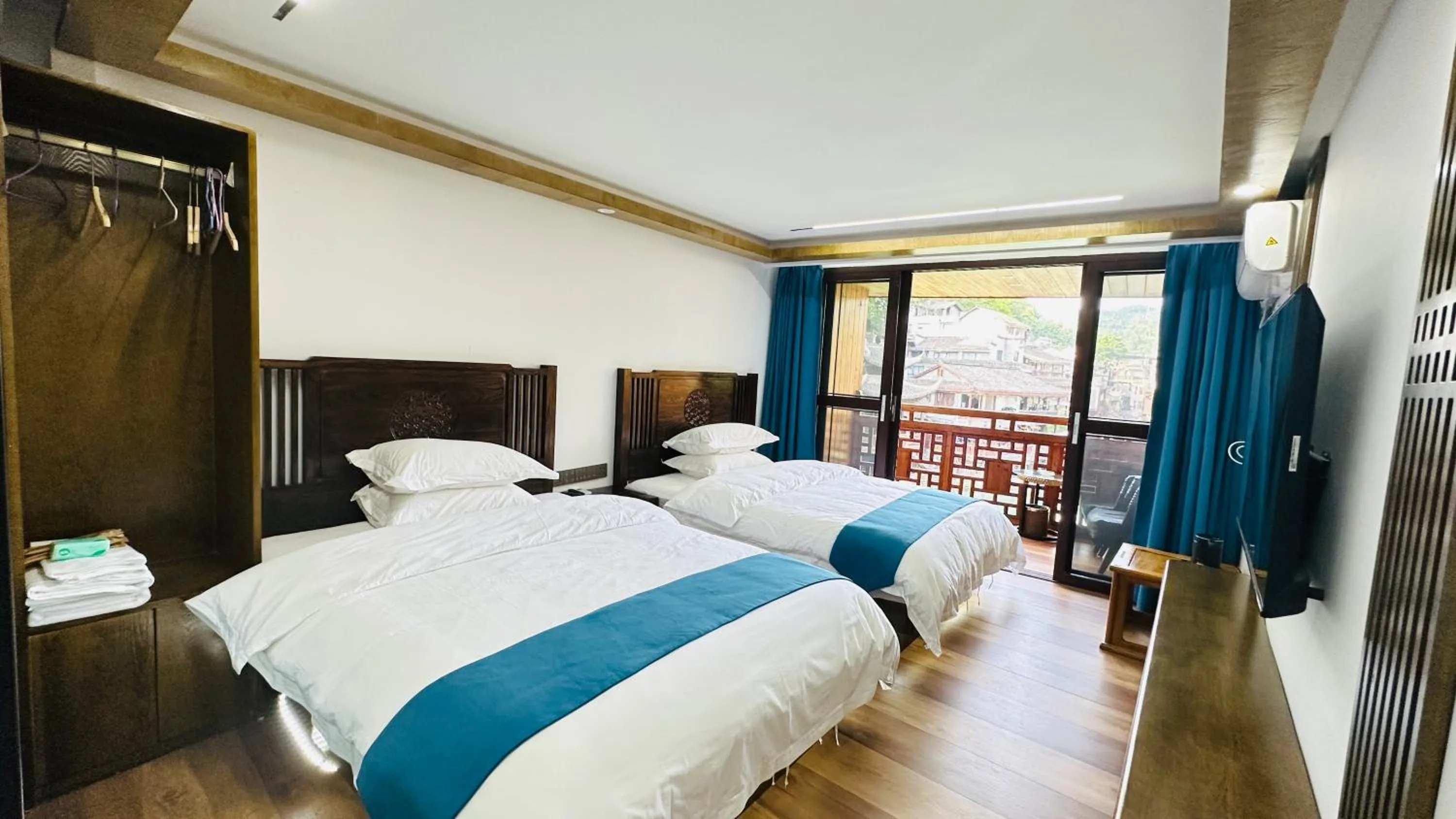 Bed in LQJ Riverside Guest House