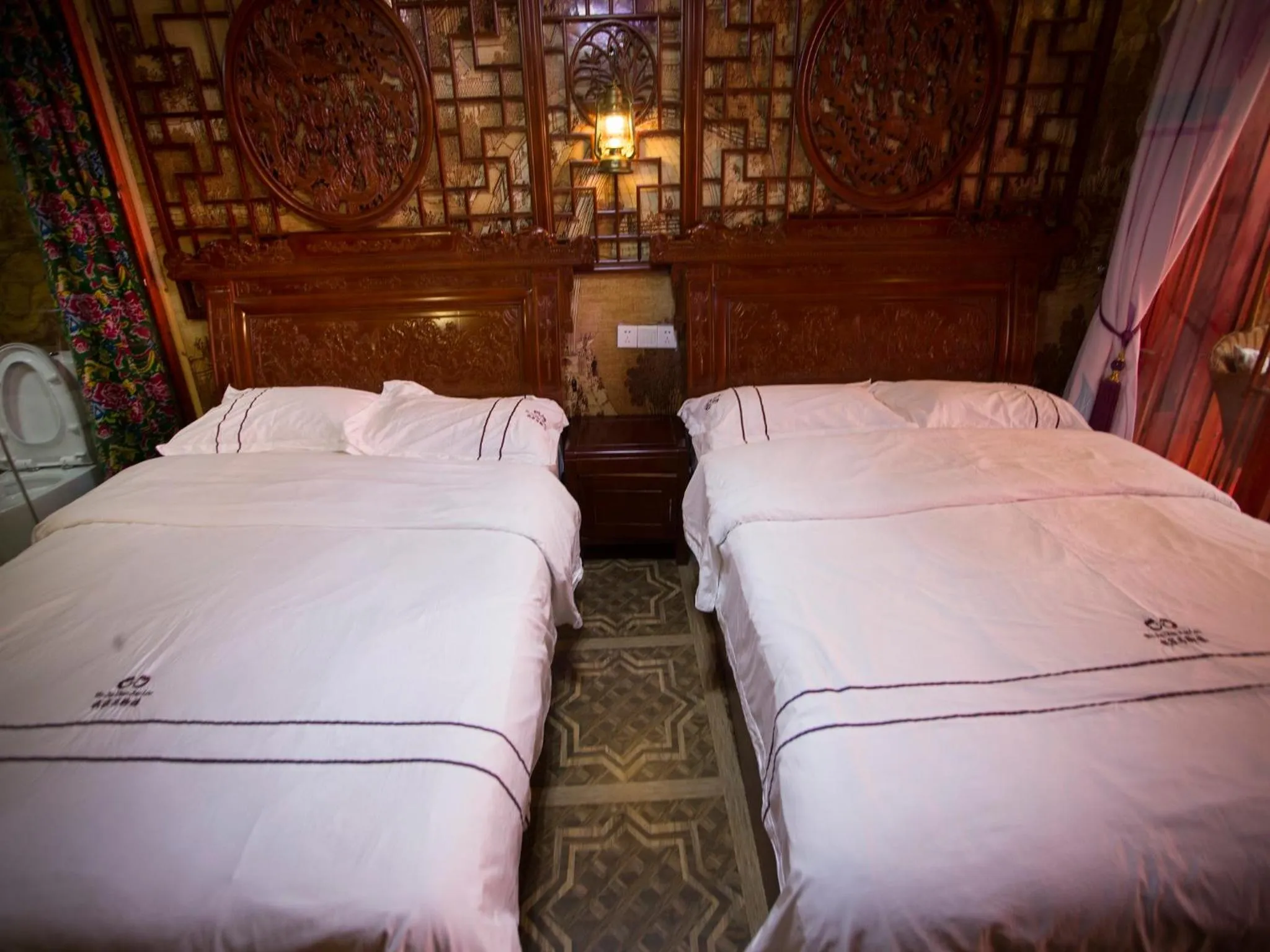 On site, Bed in LQJ Riverside Guest House