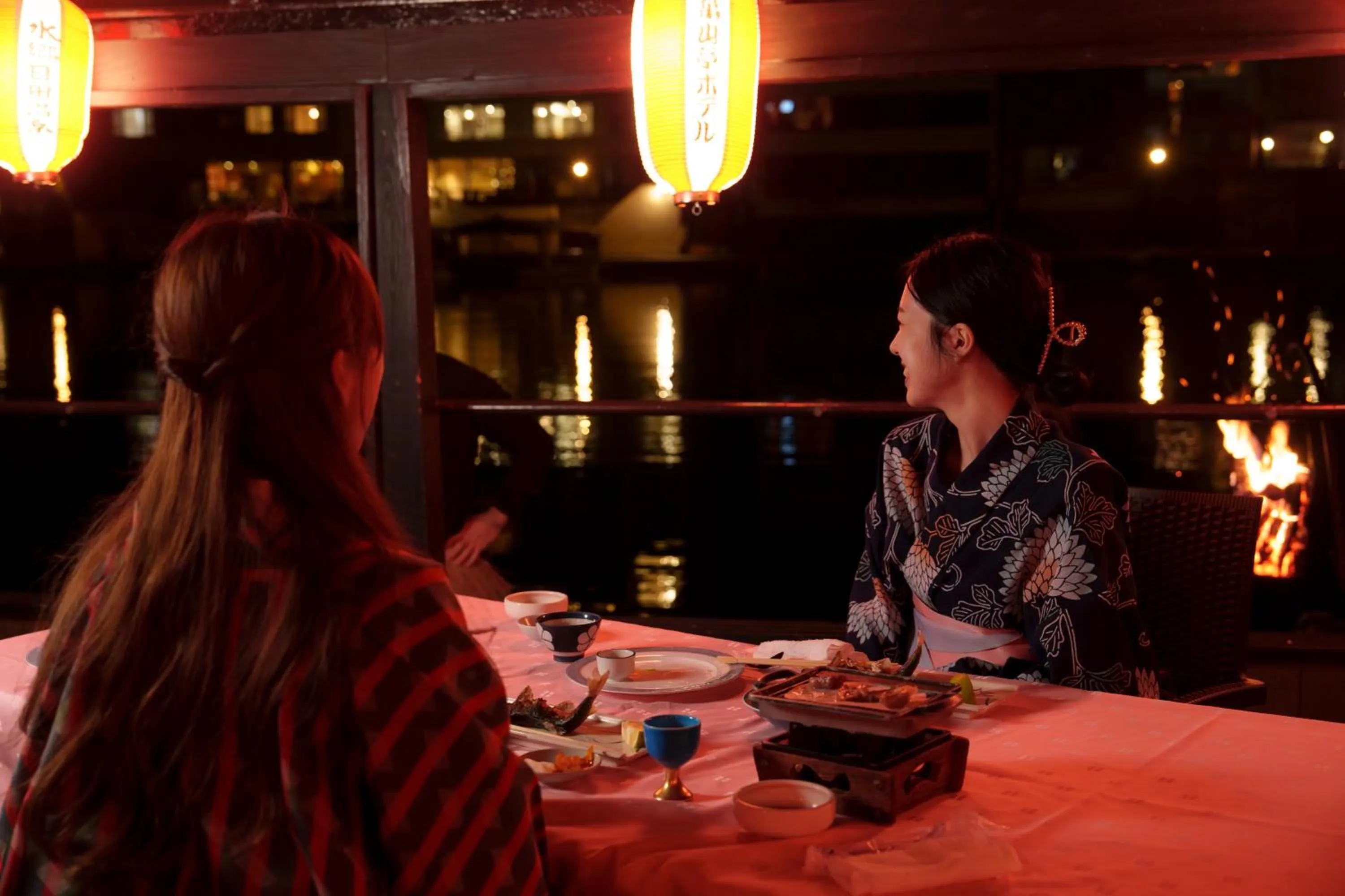 Evening entertainment in Hita Onsen Kizantei Hotel