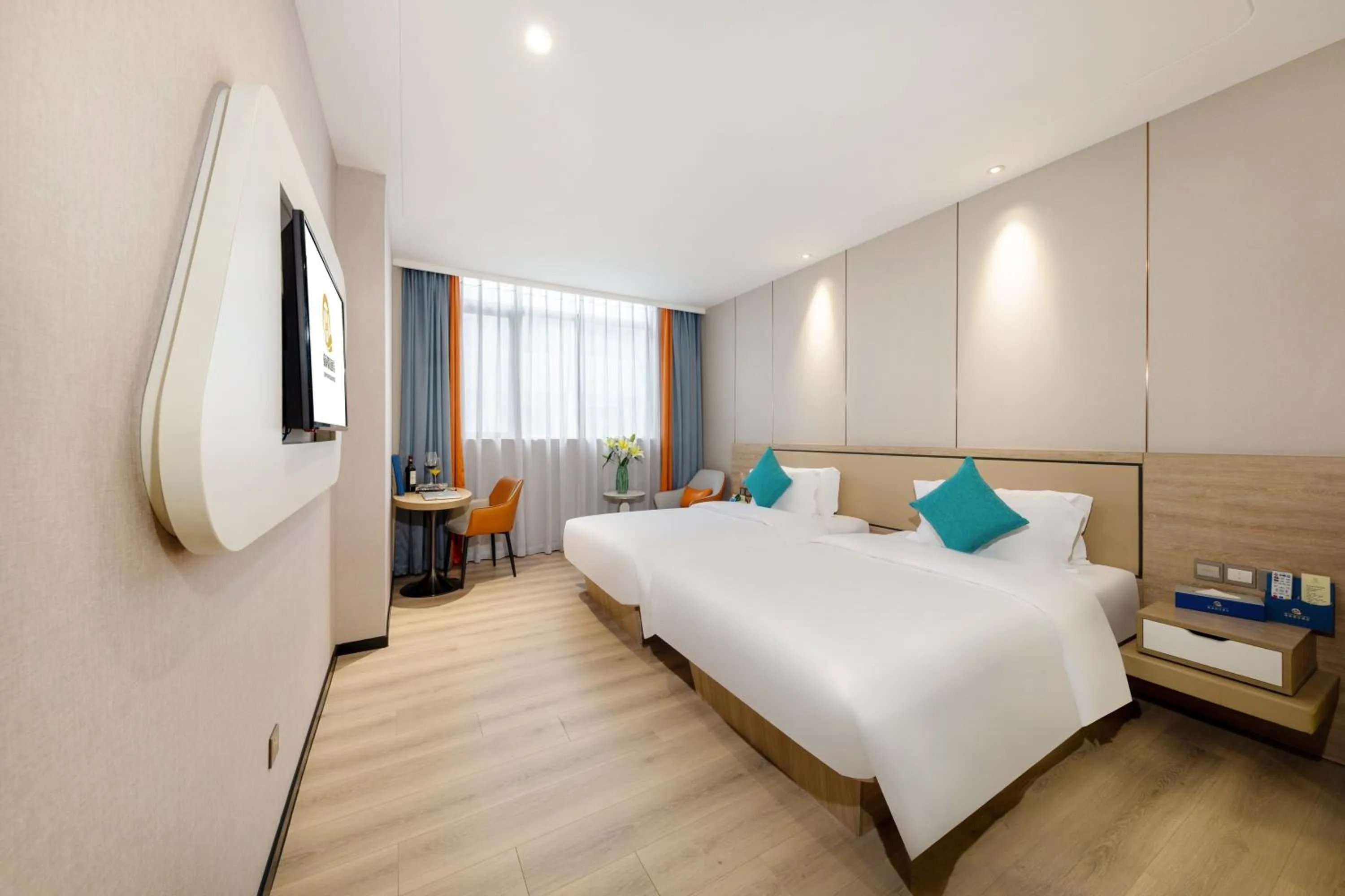 Bedroom, Bed in Qianhai Holiday Hotel