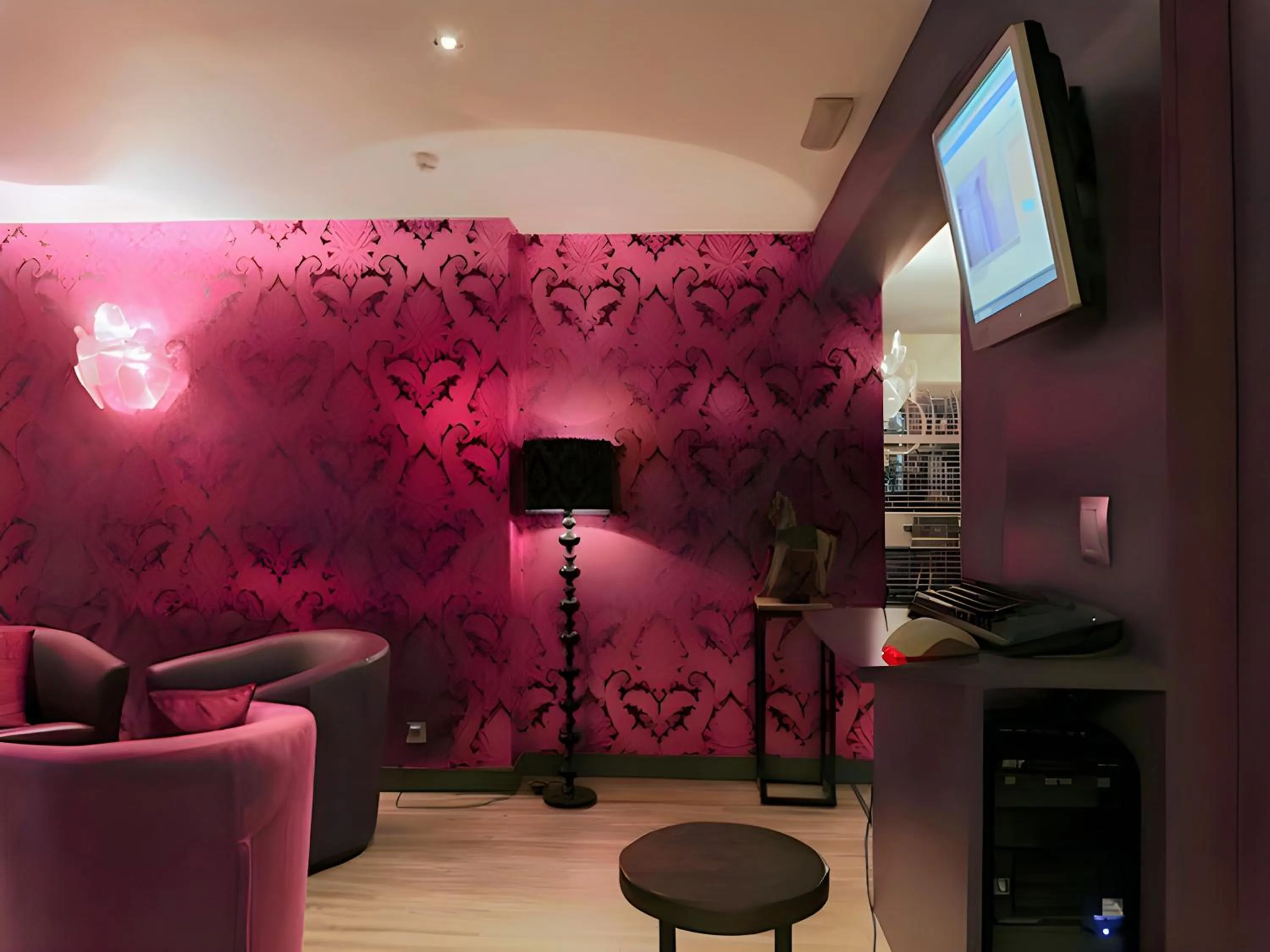 TV and multimedia in Hotel Myrtilles