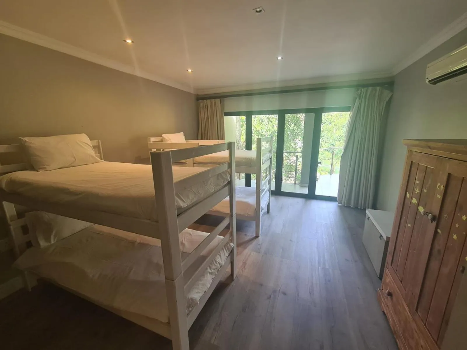 bunk bed, Bed in Du Kloof Lodge