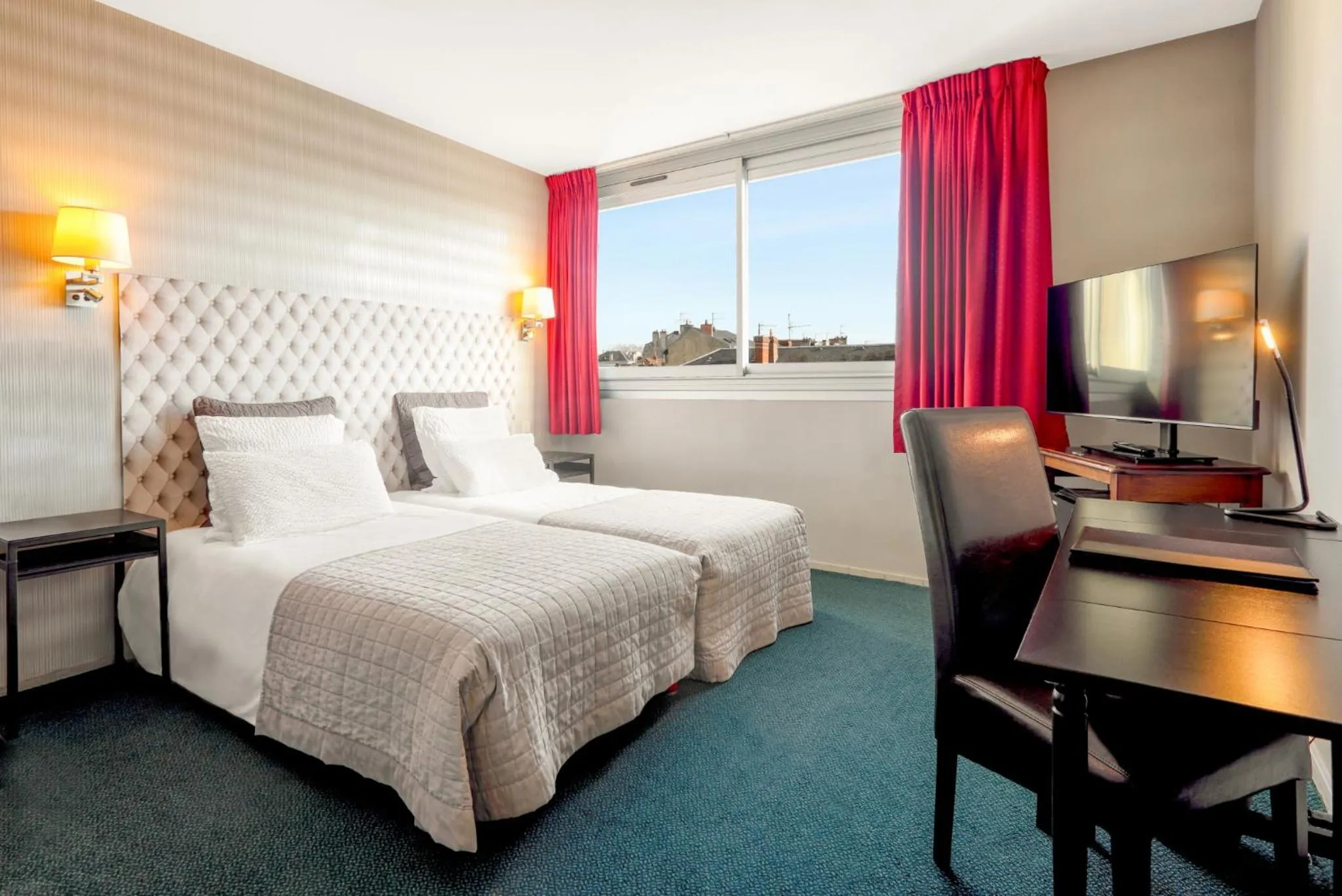 Bed in Bristol Logis Cit'Hotel Périgueux Centre