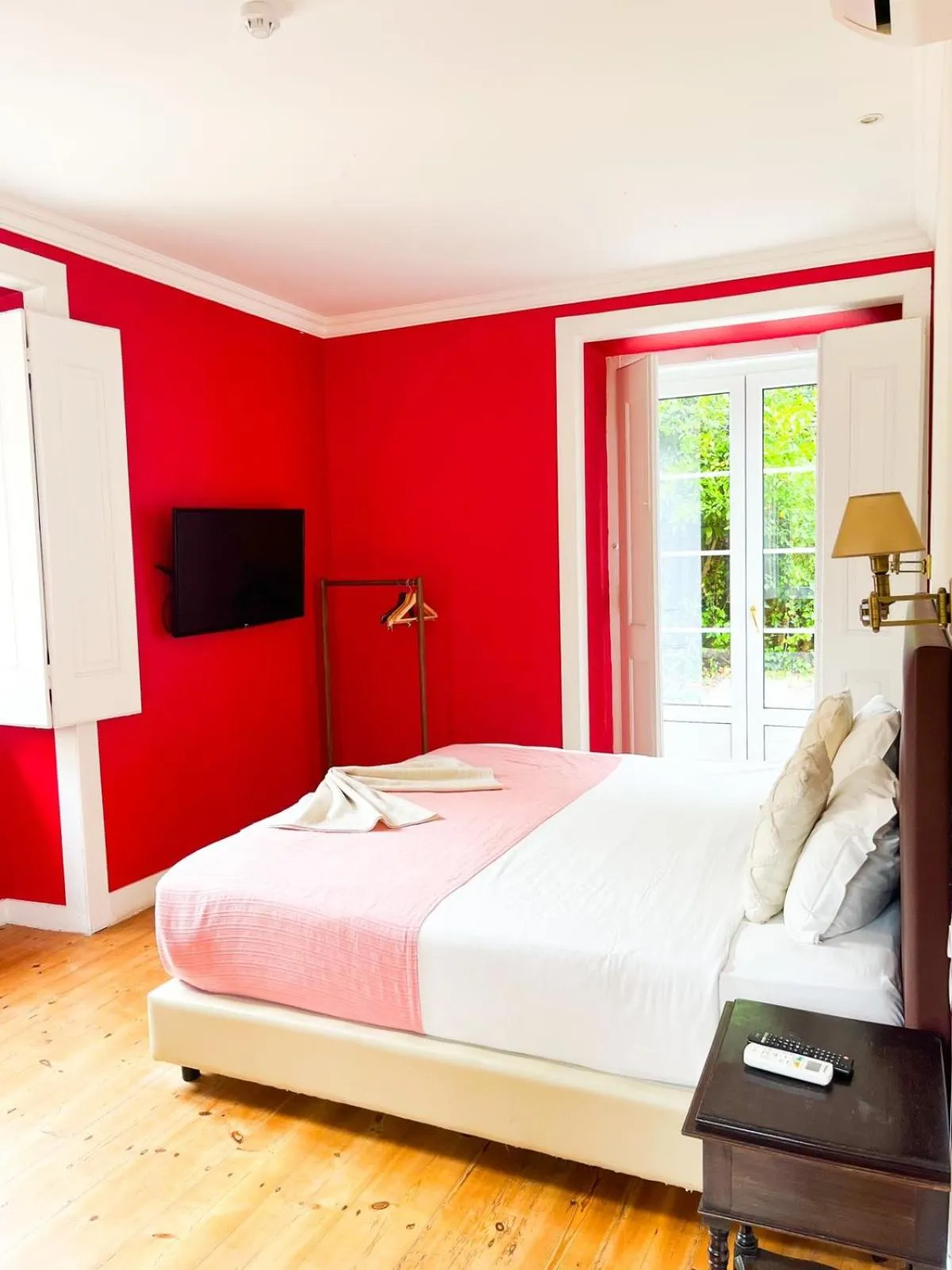 Bedroom, Bed in Palácio de Sintra Boutique House