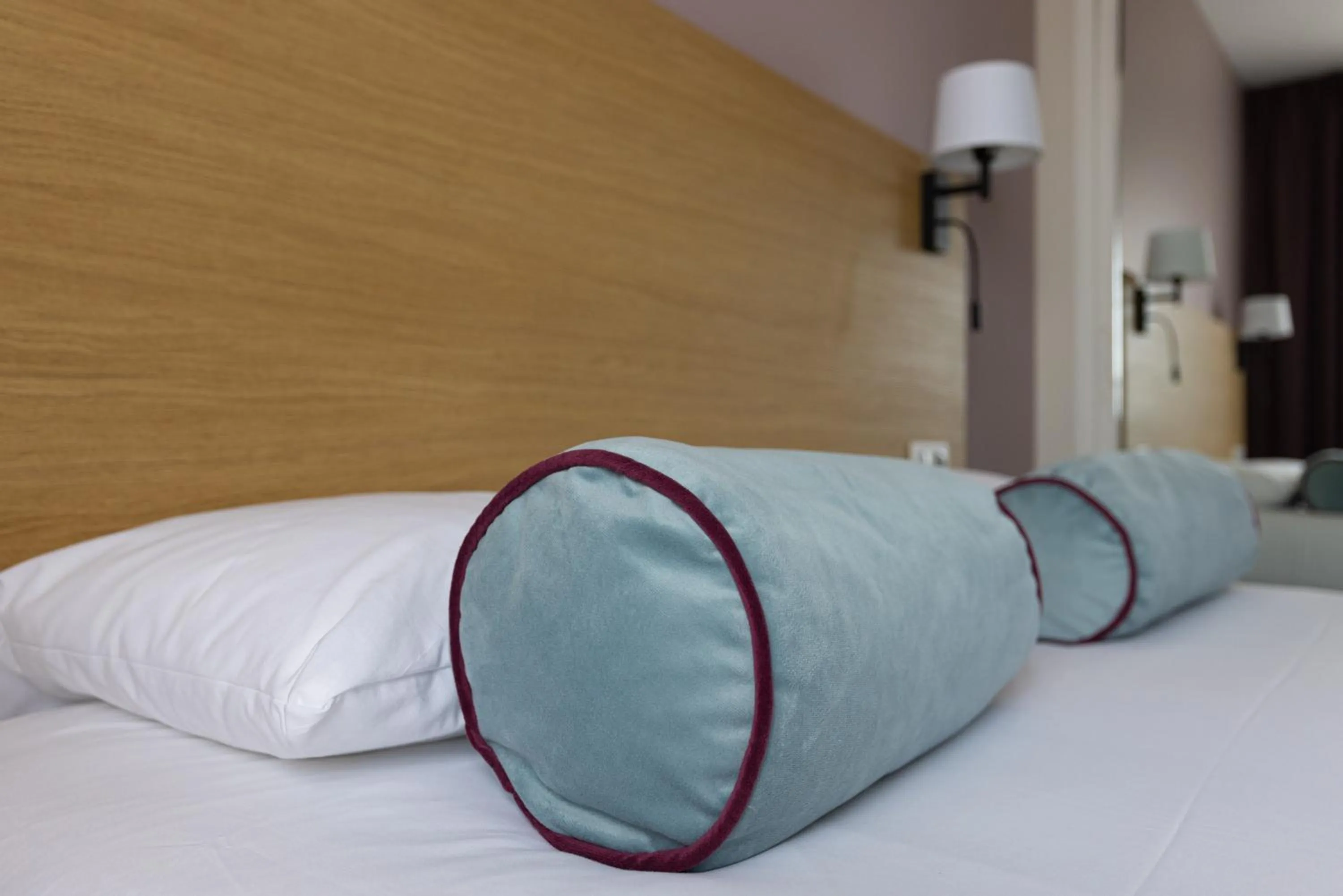 Bed in Brit Hotel Europ Bergerac