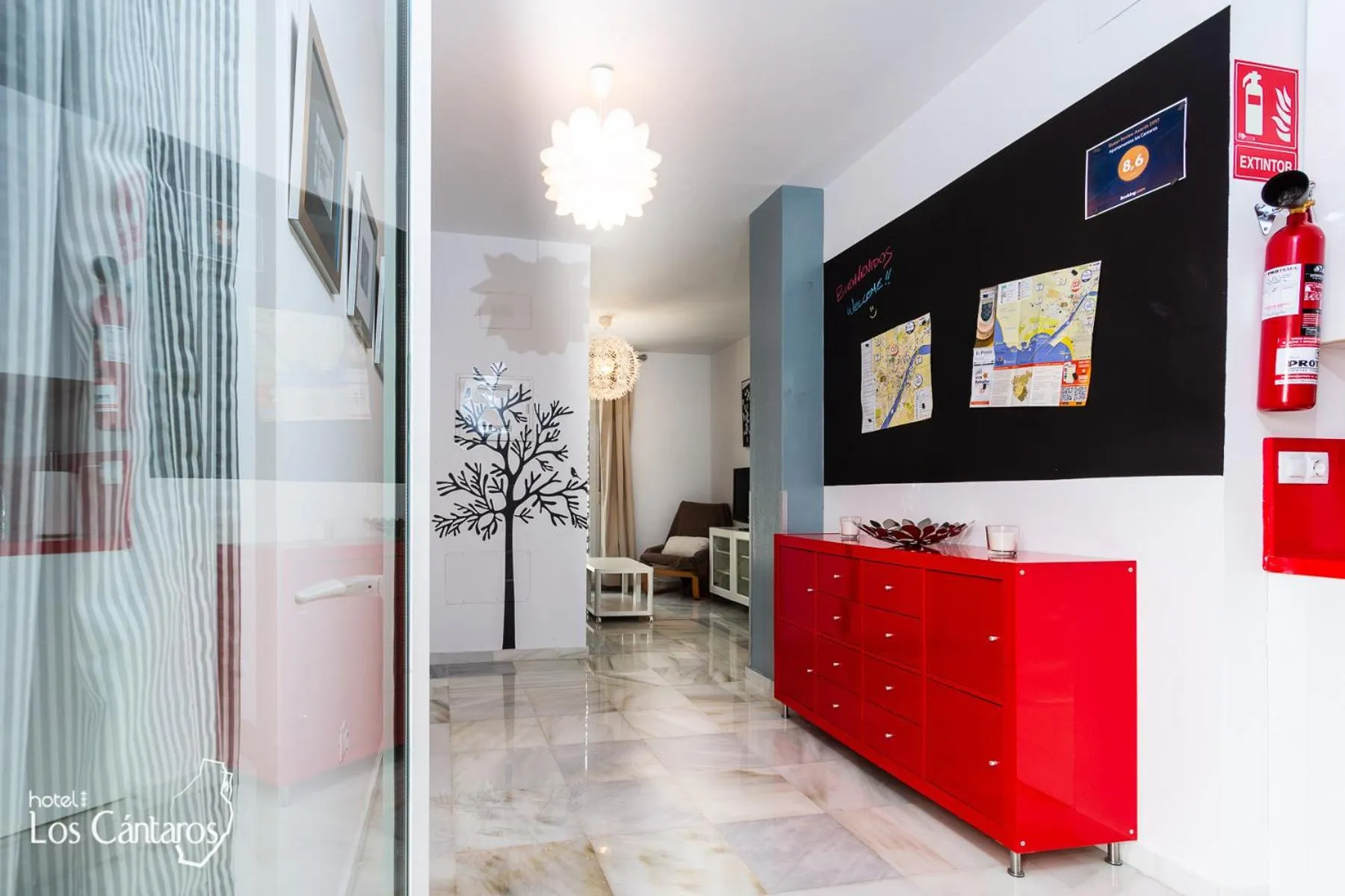 Apartamentos Los Cantaros