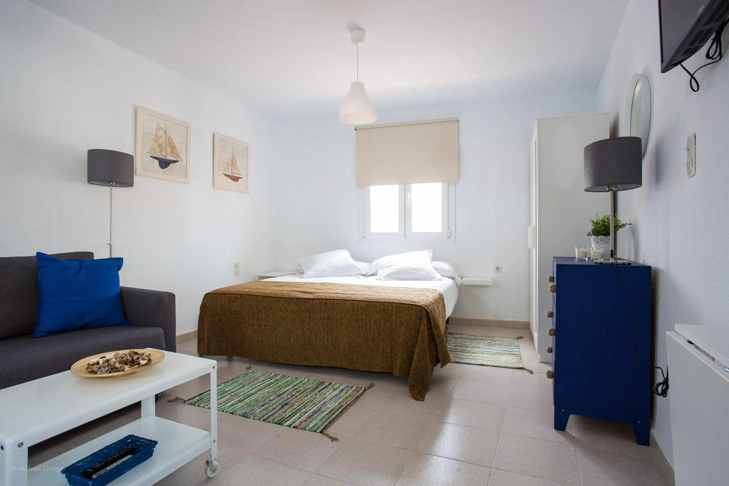 Bedroom, Bed in Apartamentos Los Cantaros