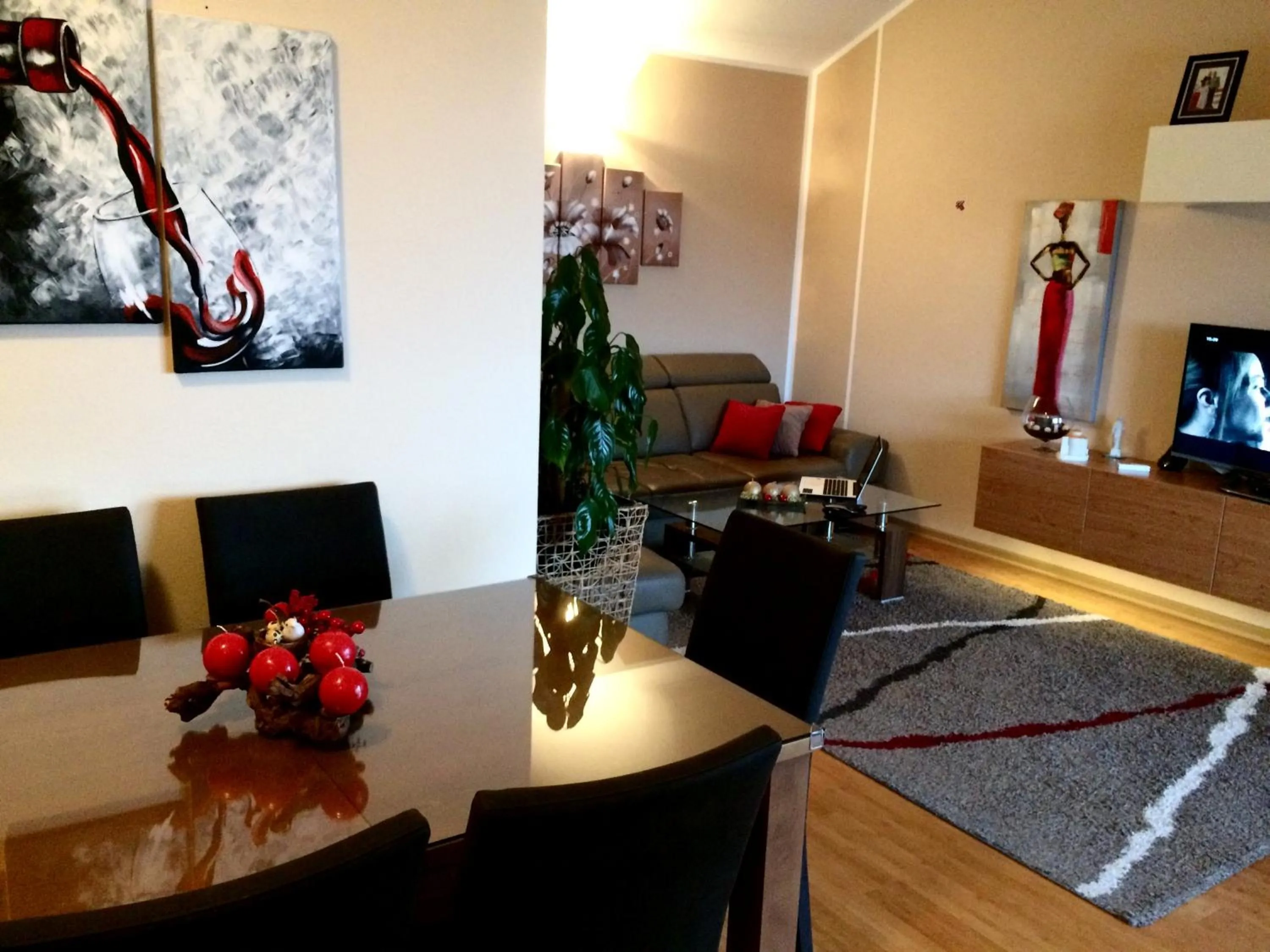 Apartments Four You-with sea view