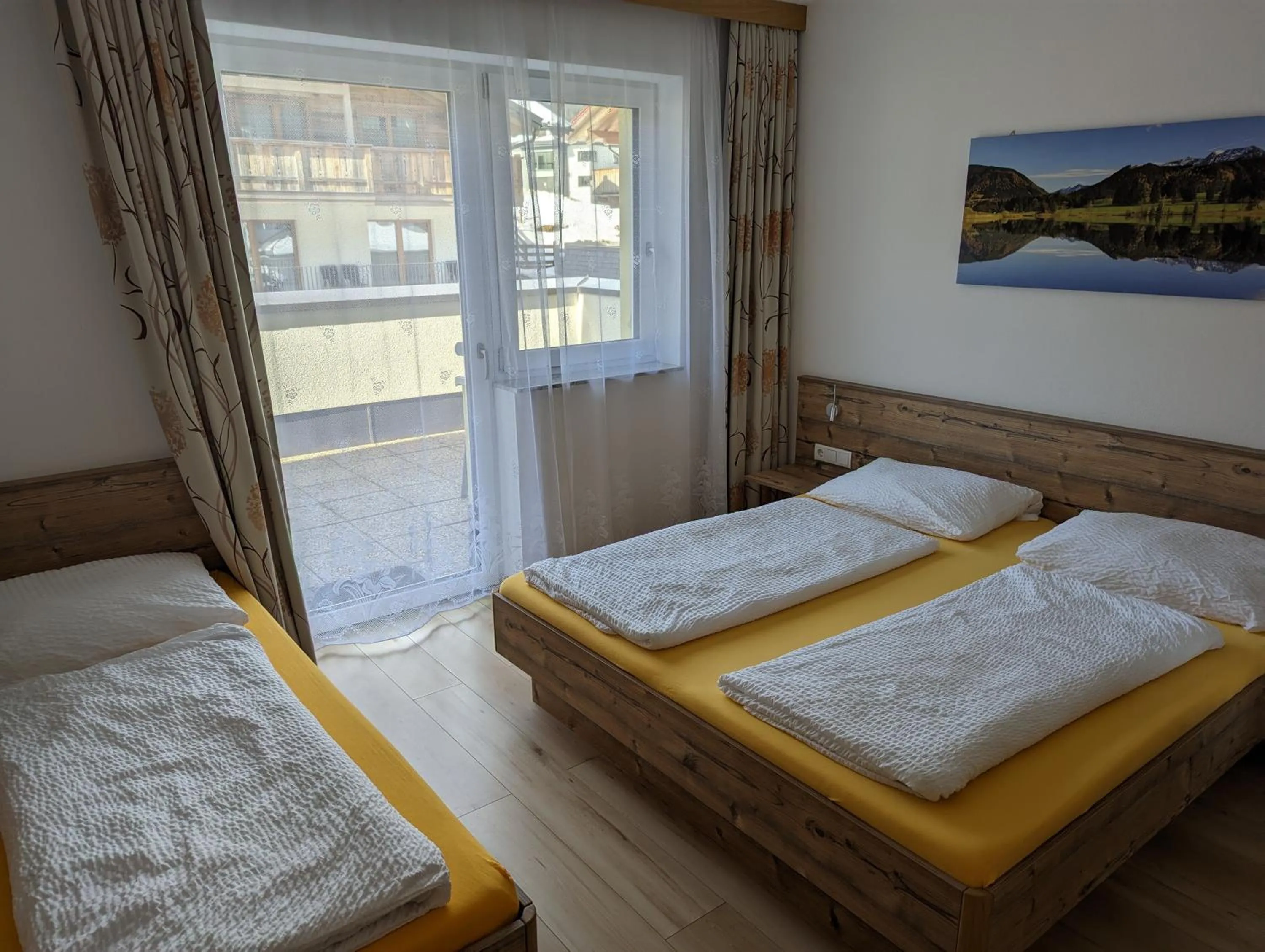 Bed in Appartements Gotthardt