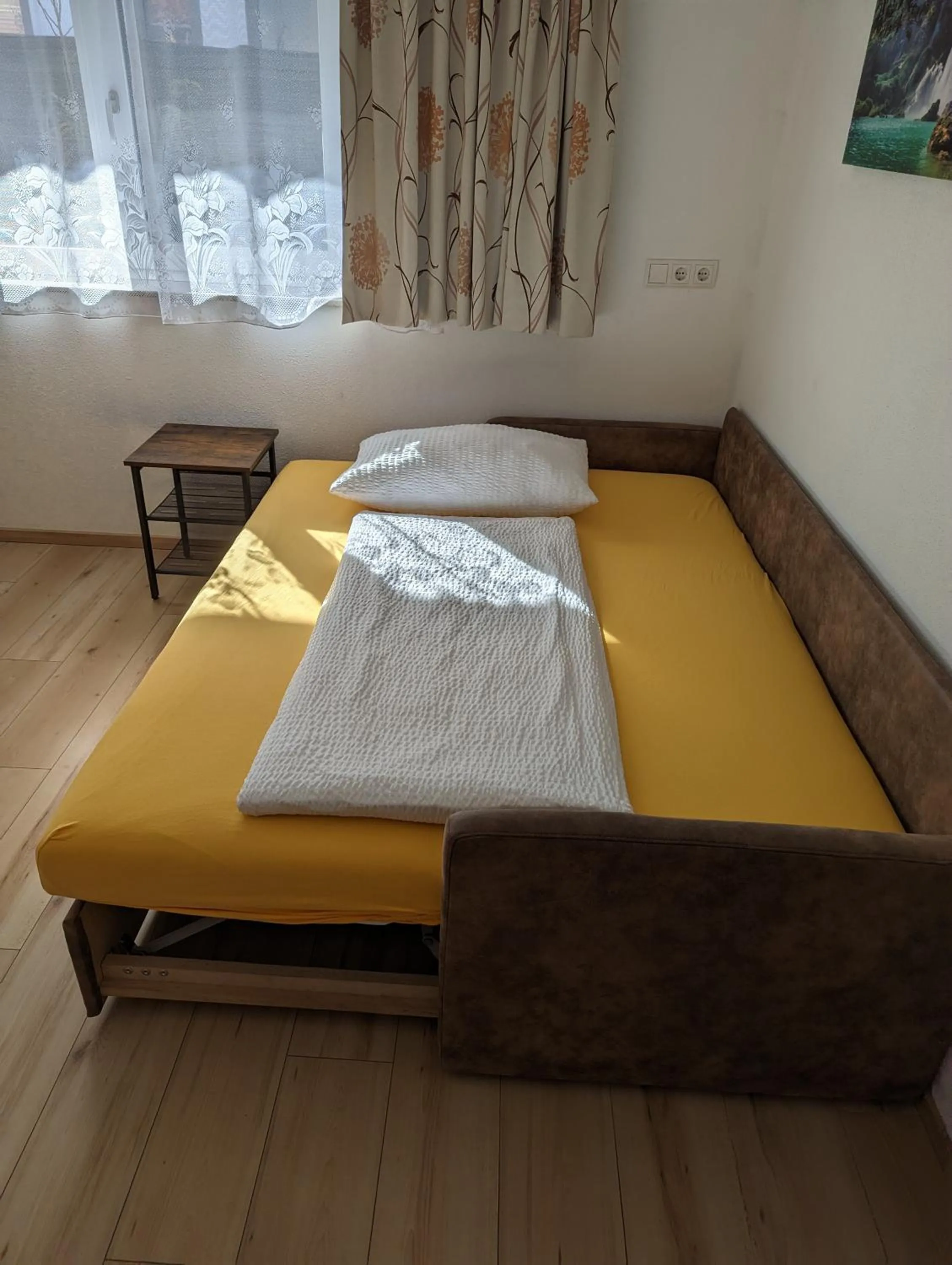 Bed in Appartements Gotthardt